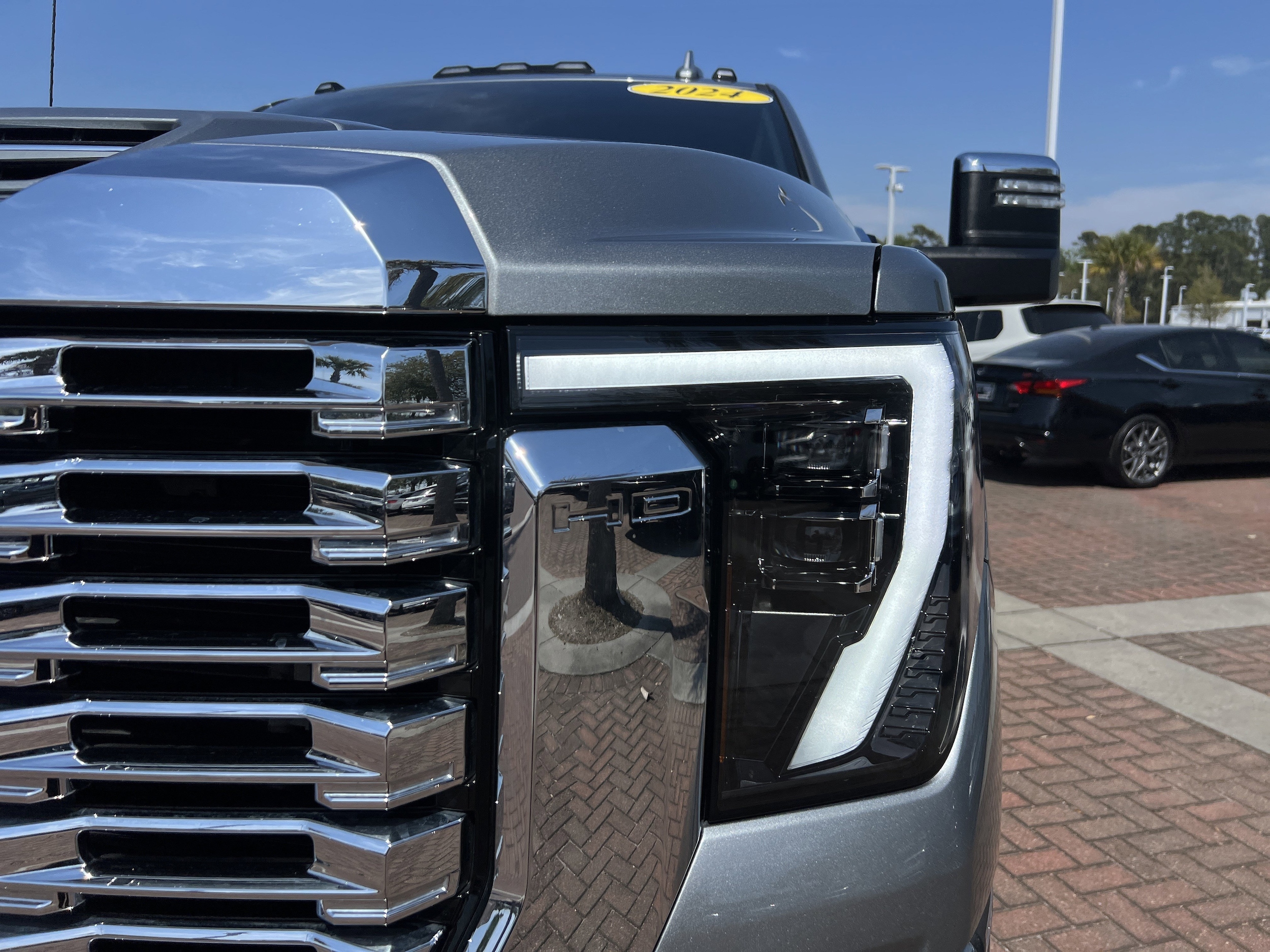 2024 GMC Sierra 2500HD Denali photo 4