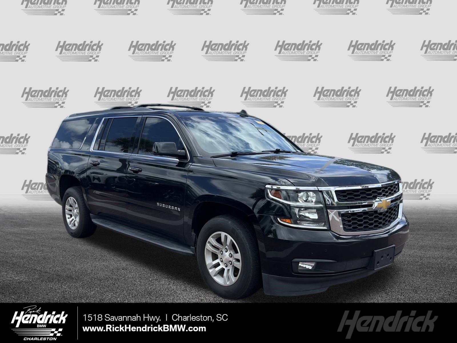 2020 Chevrolet Suburban 4WD 1500 LT's photo