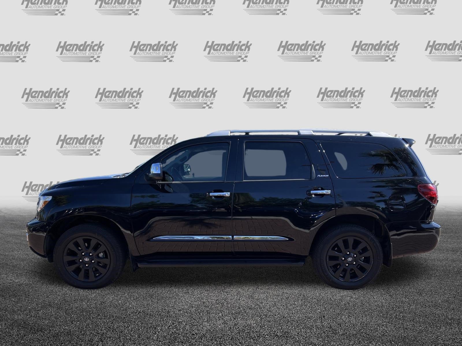 2021 Toyota Sequoia Platinum photo 6