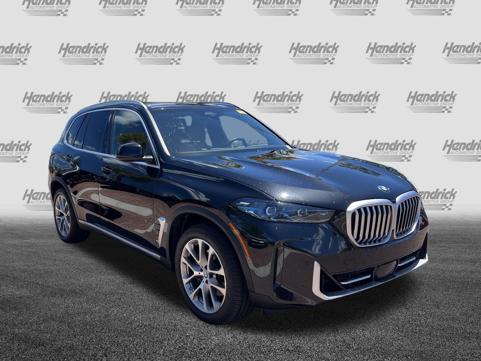 2026 BMW X5 sDrive40i photo 2