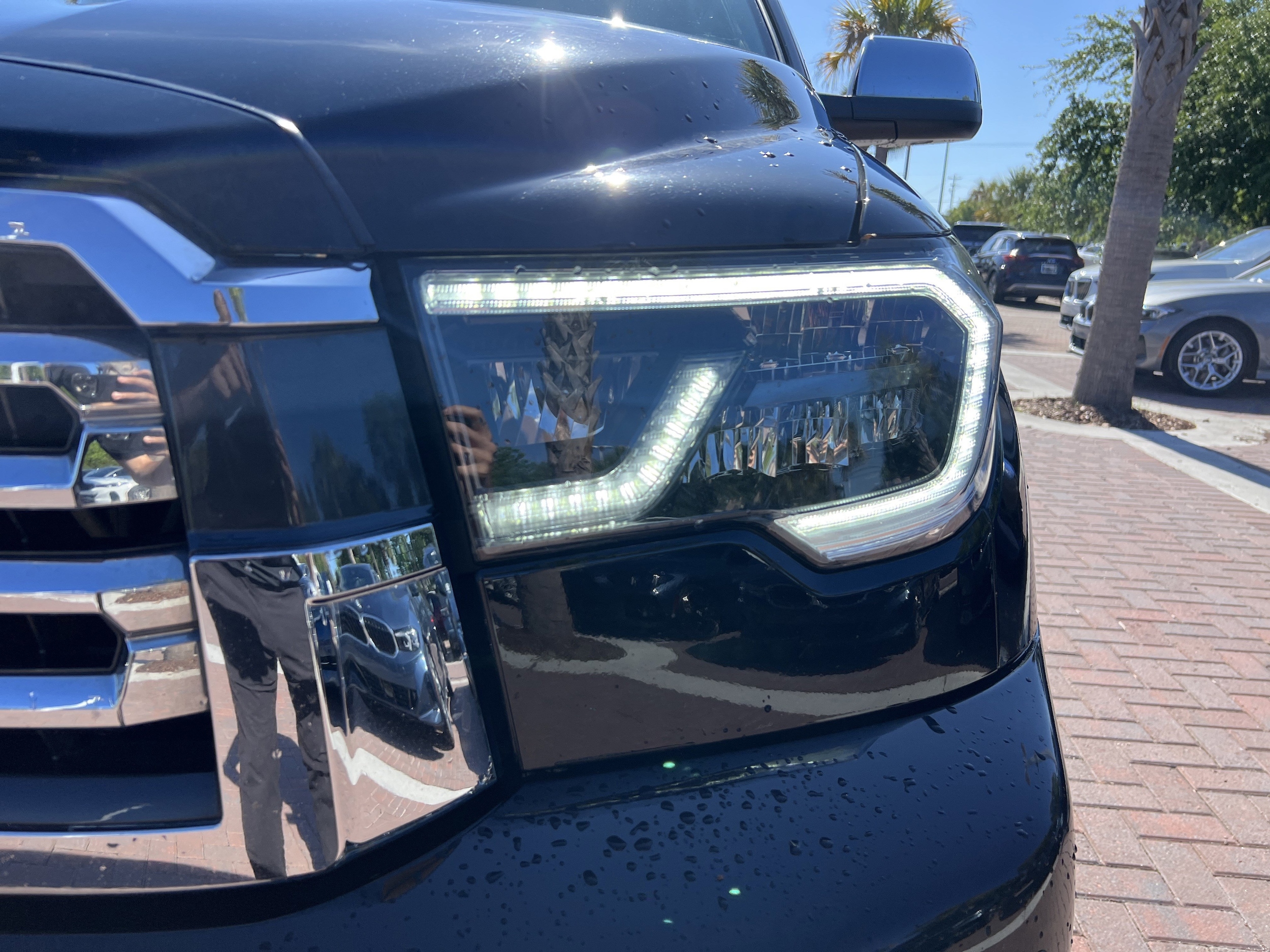 2021 Toyota Sequoia Platinum photo 5