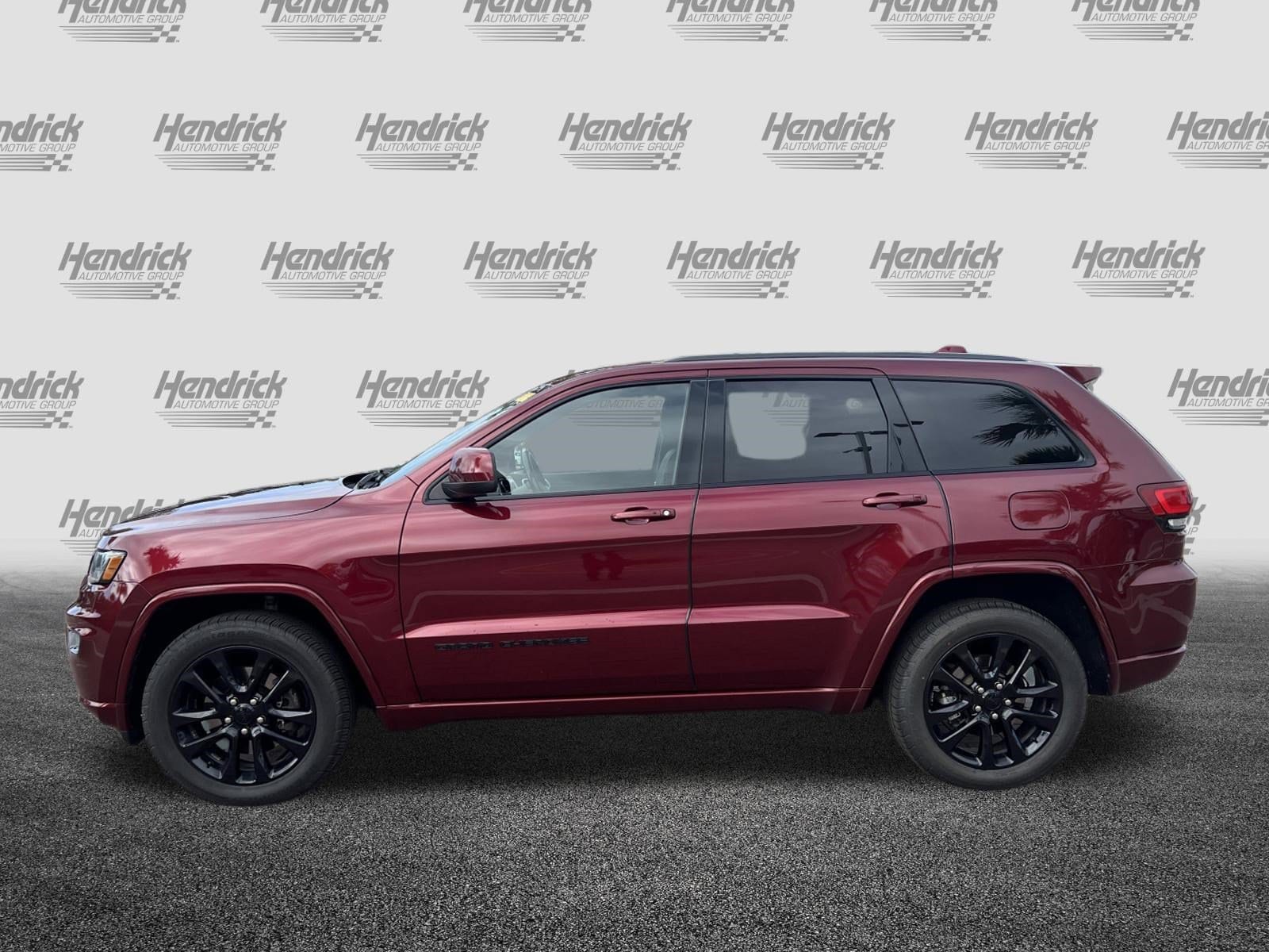 2021 Jeep Grand Cherokee Laredo X photo 6
