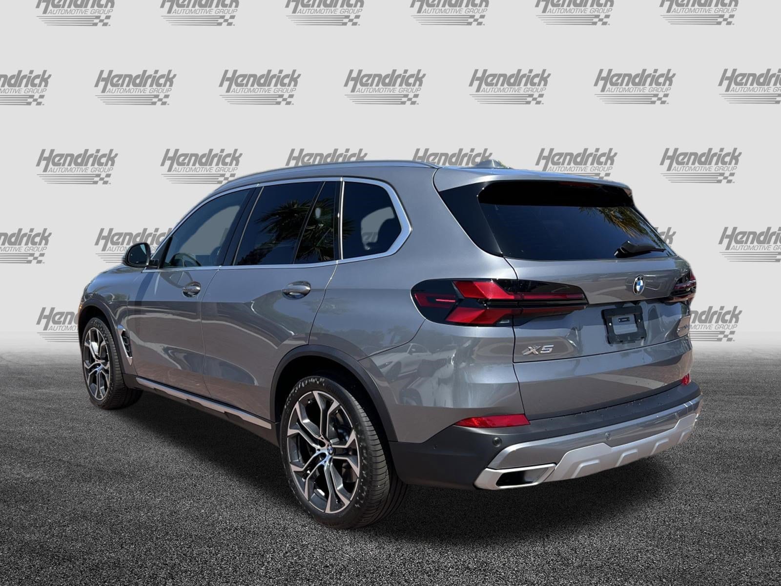 2026 BMW X5 sDrive40i photo 3