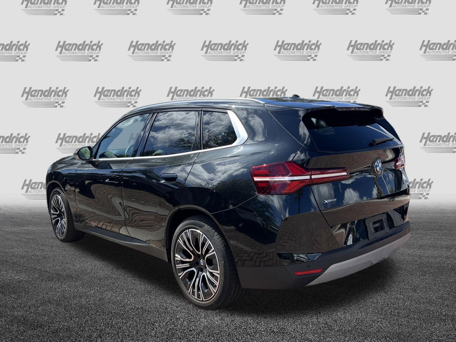 2025 BMW X3 30 xDrive photo 3