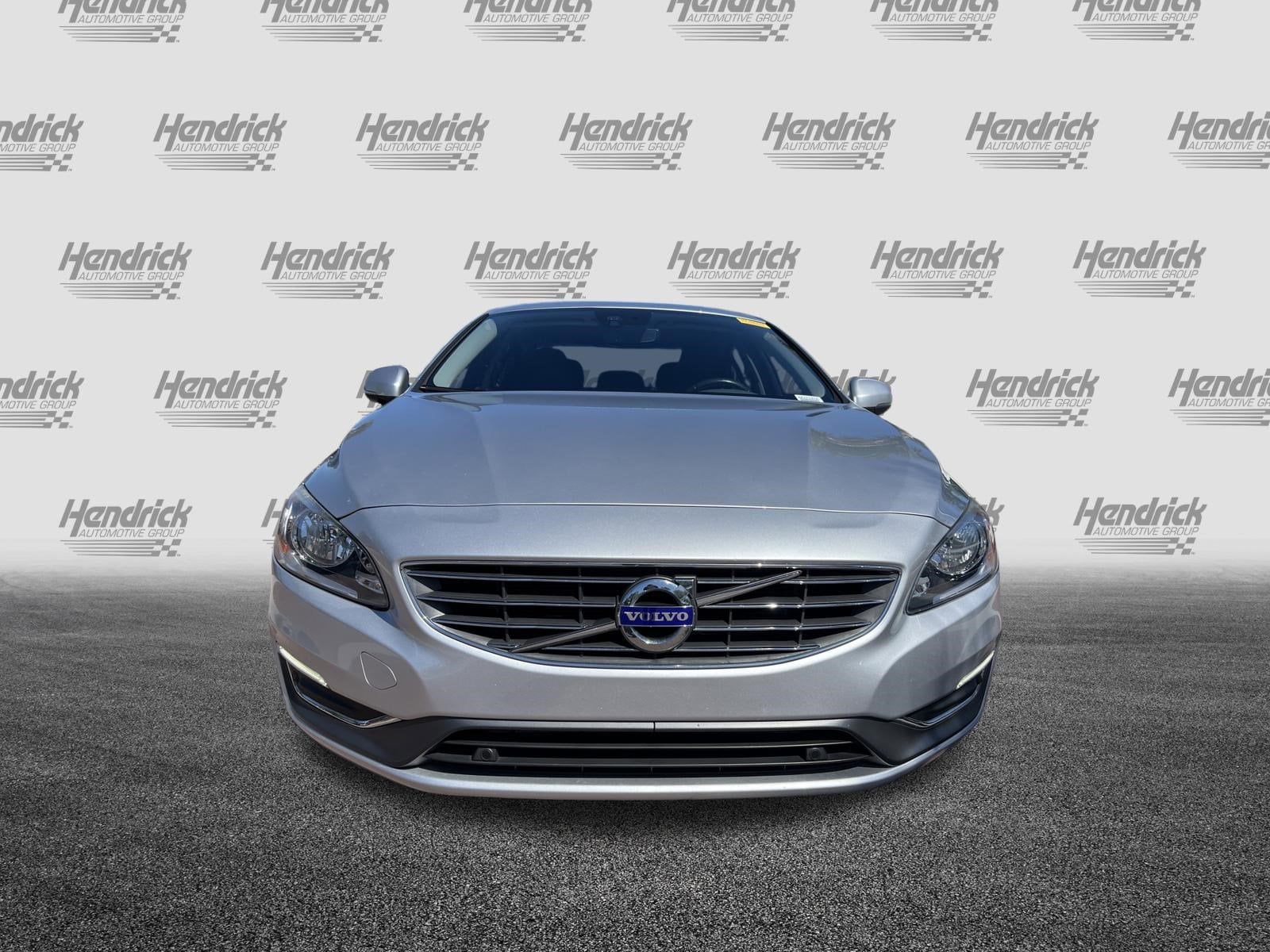 2018 Volvo S60 Inscription photo 2