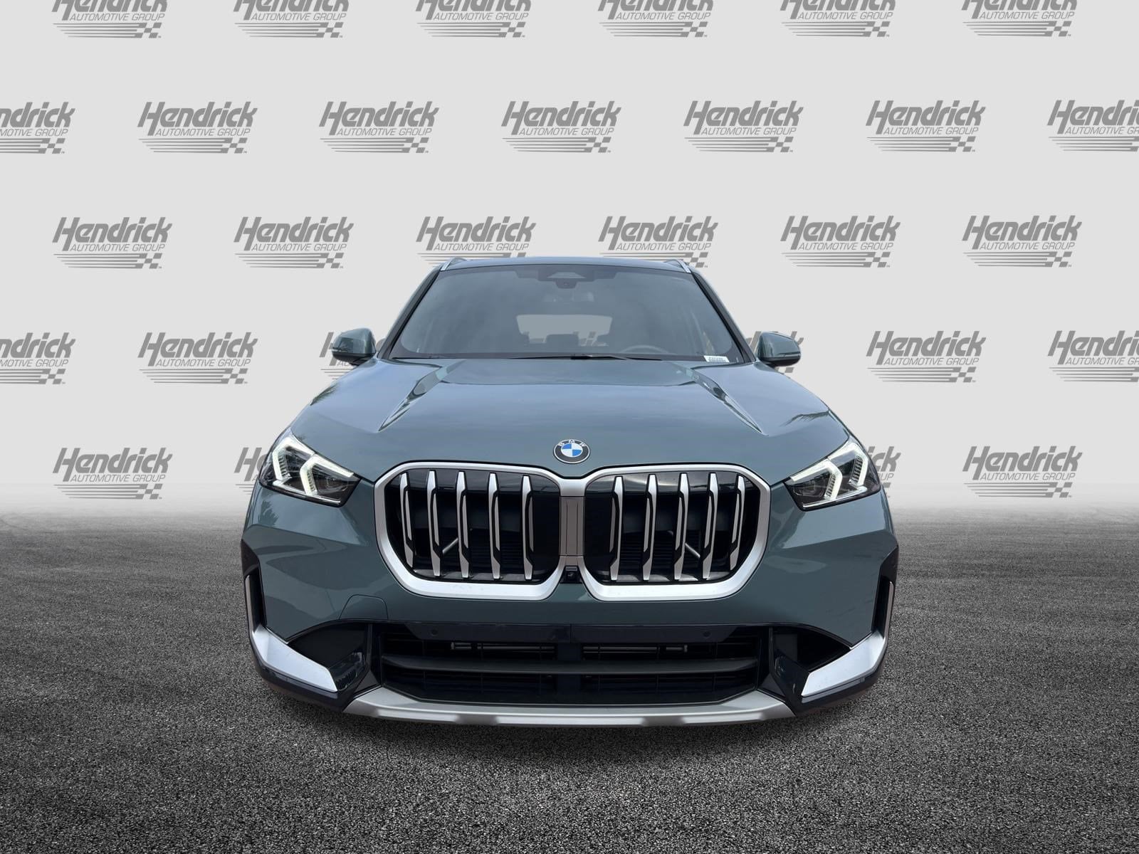 2025 BMW X1 xDrive28i photo 2