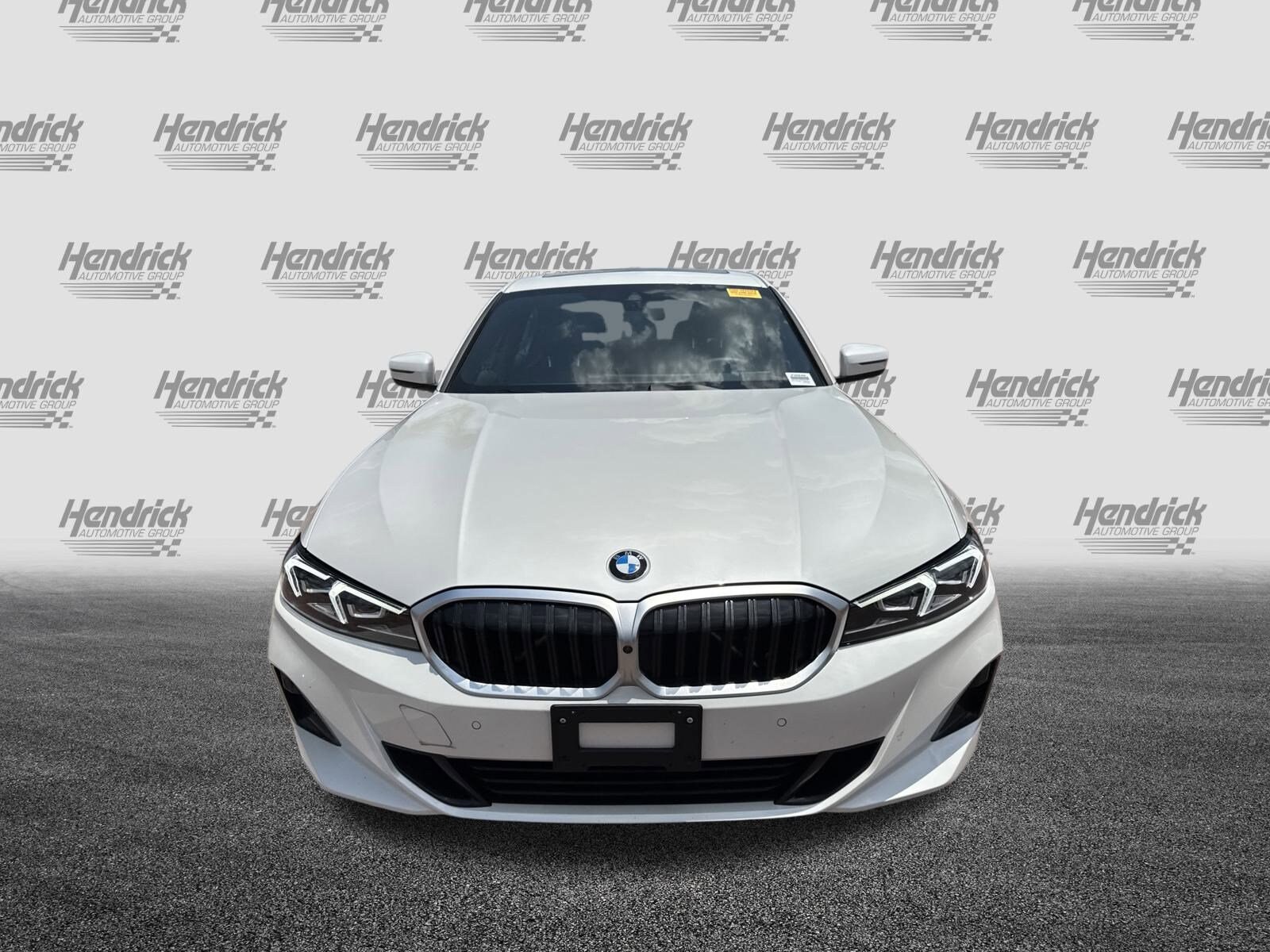 2025 Bmw 330i xDrive photo 2