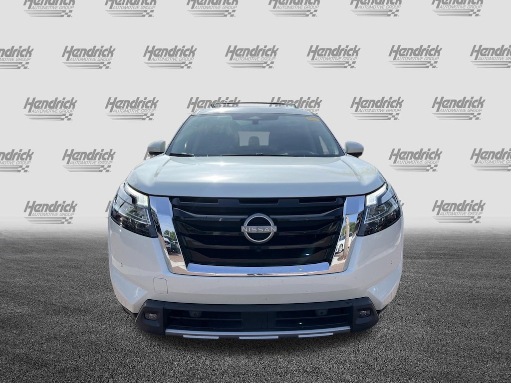 Used 2023 Nissan Pathfinder Platinum SUV