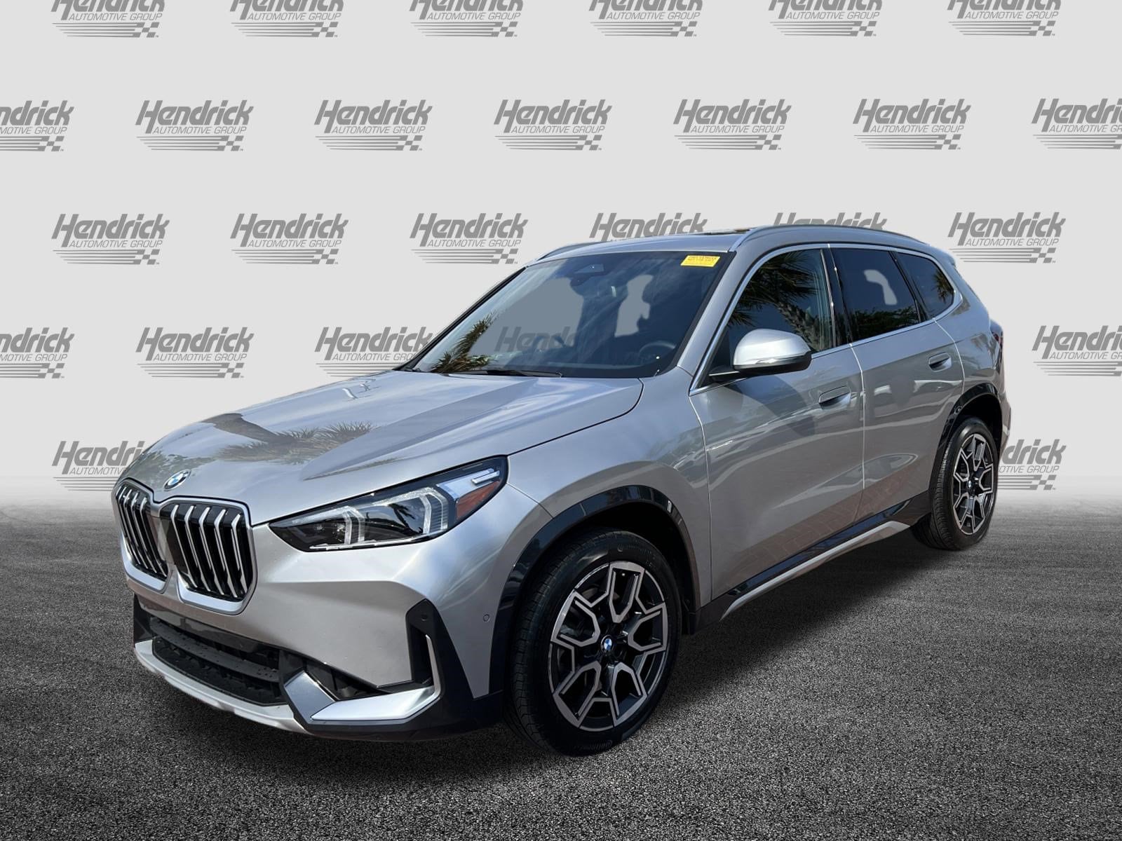 2025 BMW X1 xDrive28i photo 4