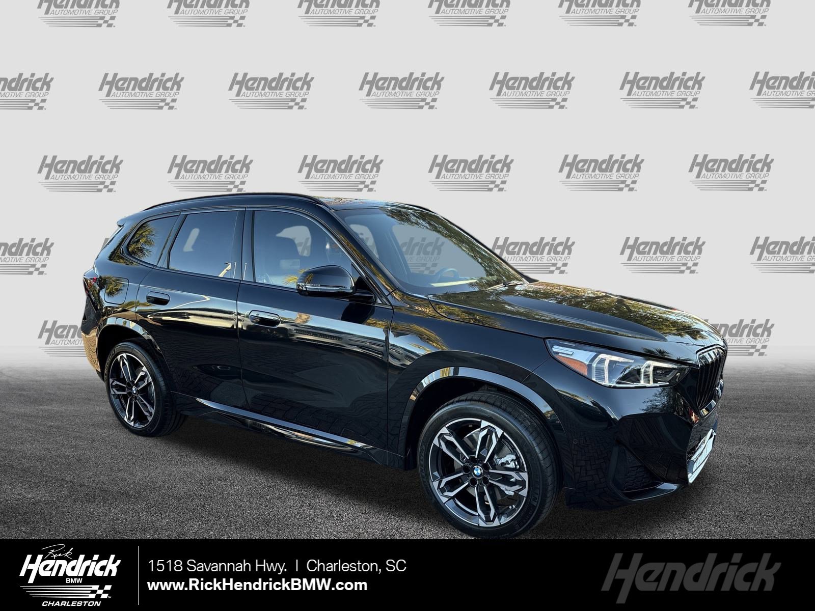 2026 BMW X1 28i's photo