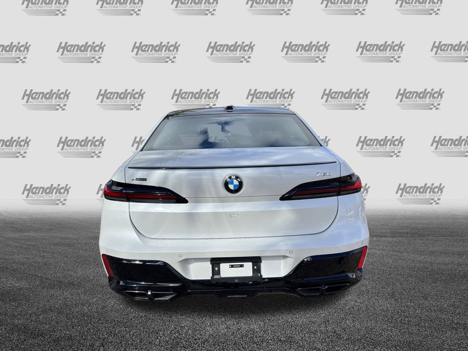 2025 BMW 7 Series 760i xDrive photo 3