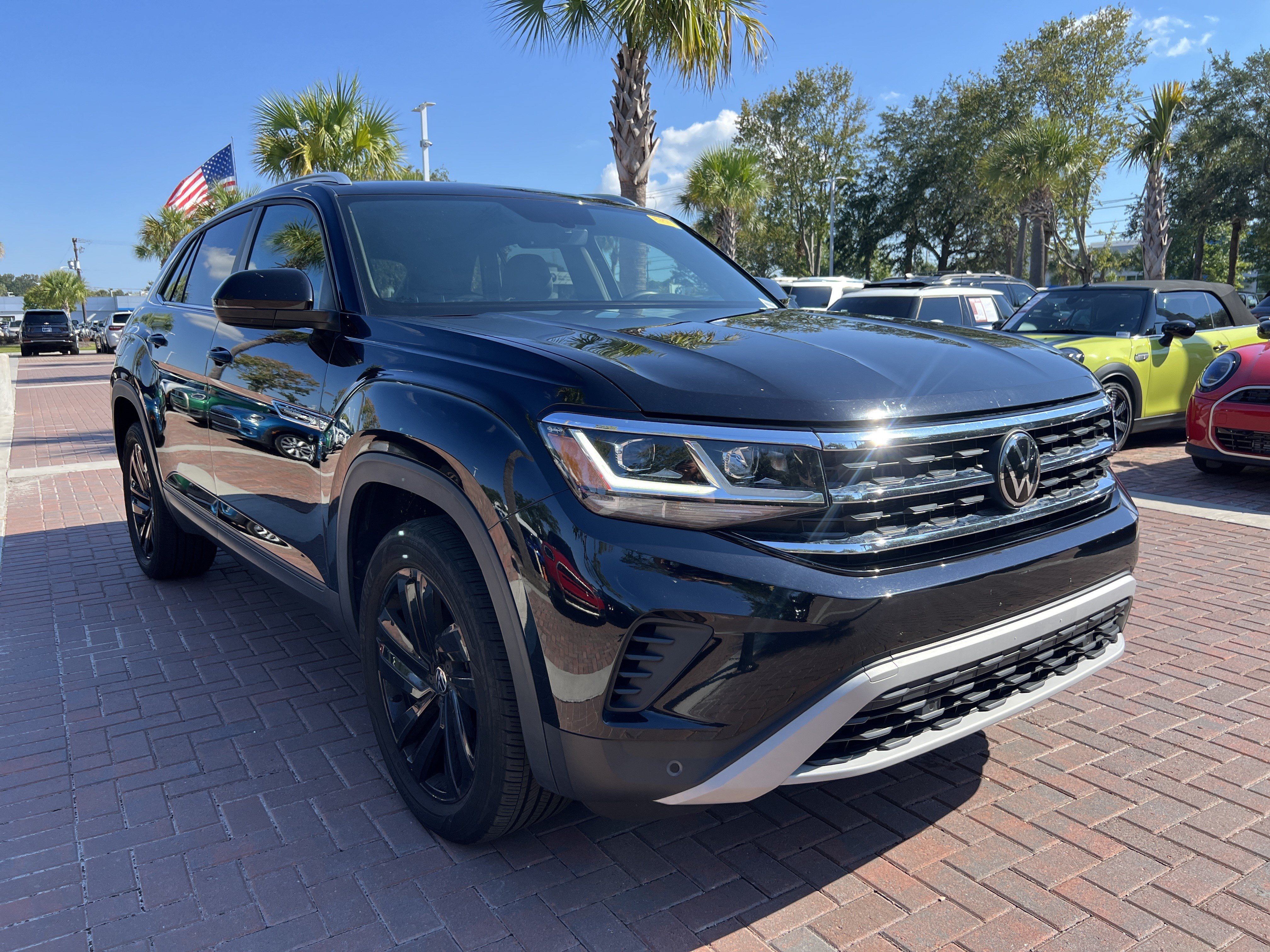 Used 2023 Volkswagen Atlas Cross Sport 2.0T SE w/Technology SUV