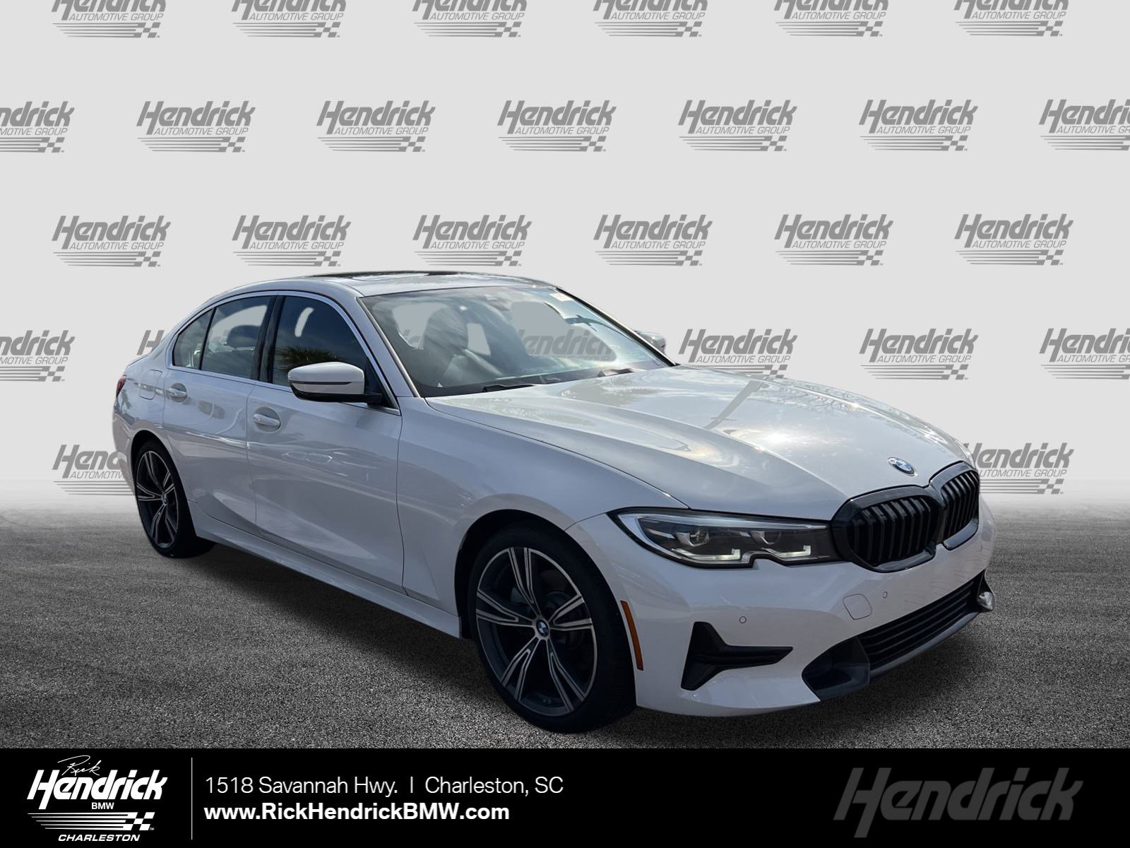 2021 BMW 3 Series 330i's photo