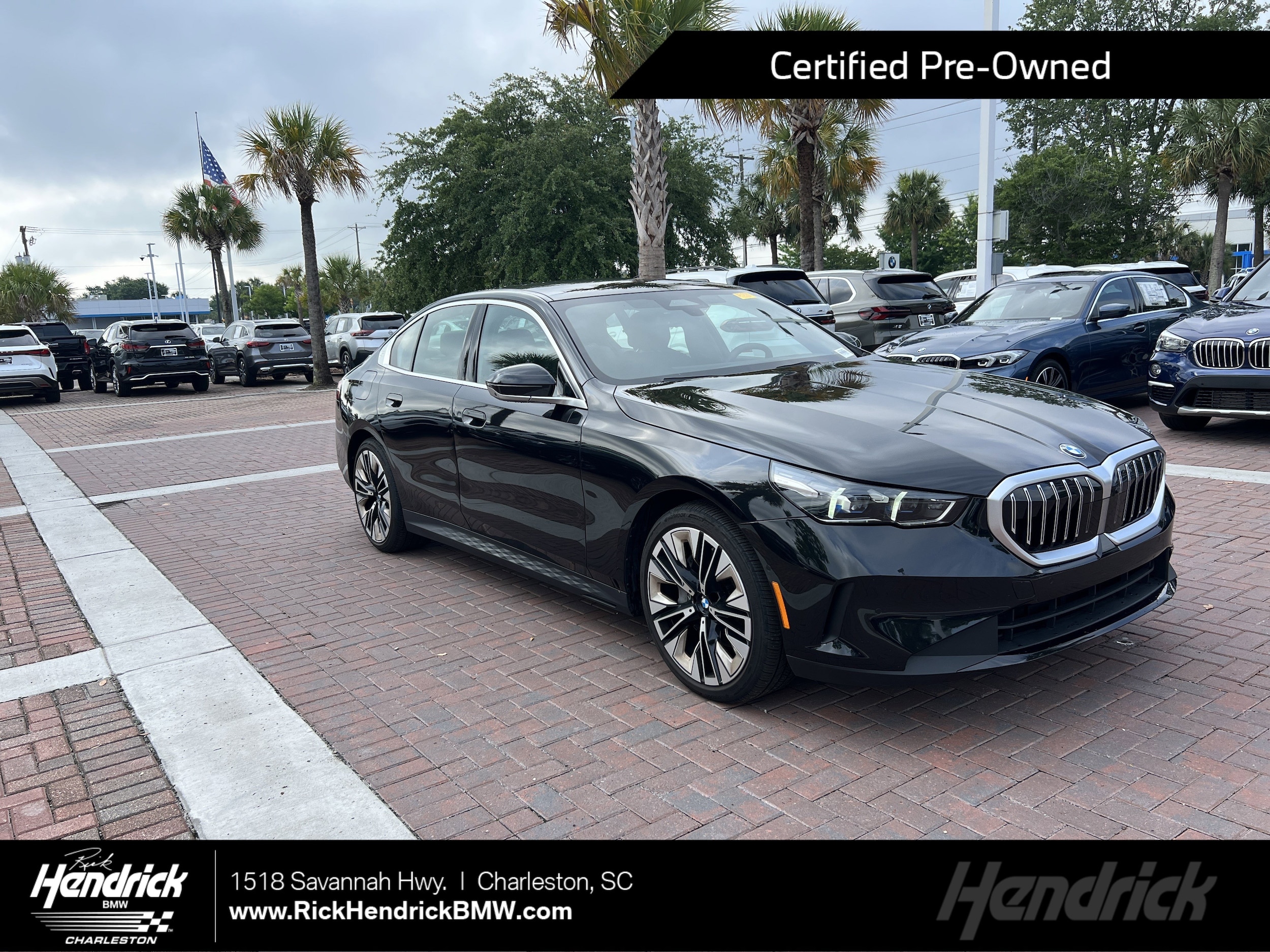 2025 BMW 5 Series's photo