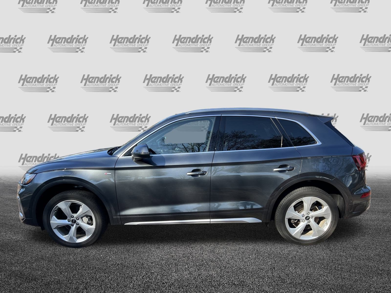 2024 Audi Q5 S line Prestige photo 5