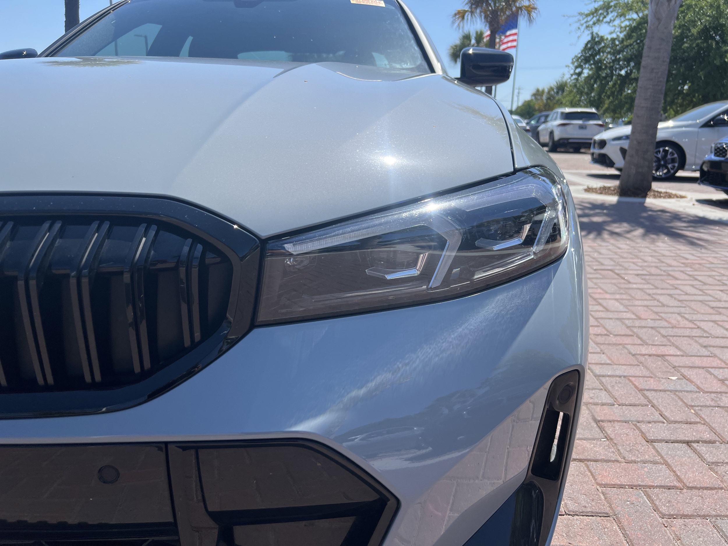 2025 BMW 3 Series 330i photo 5