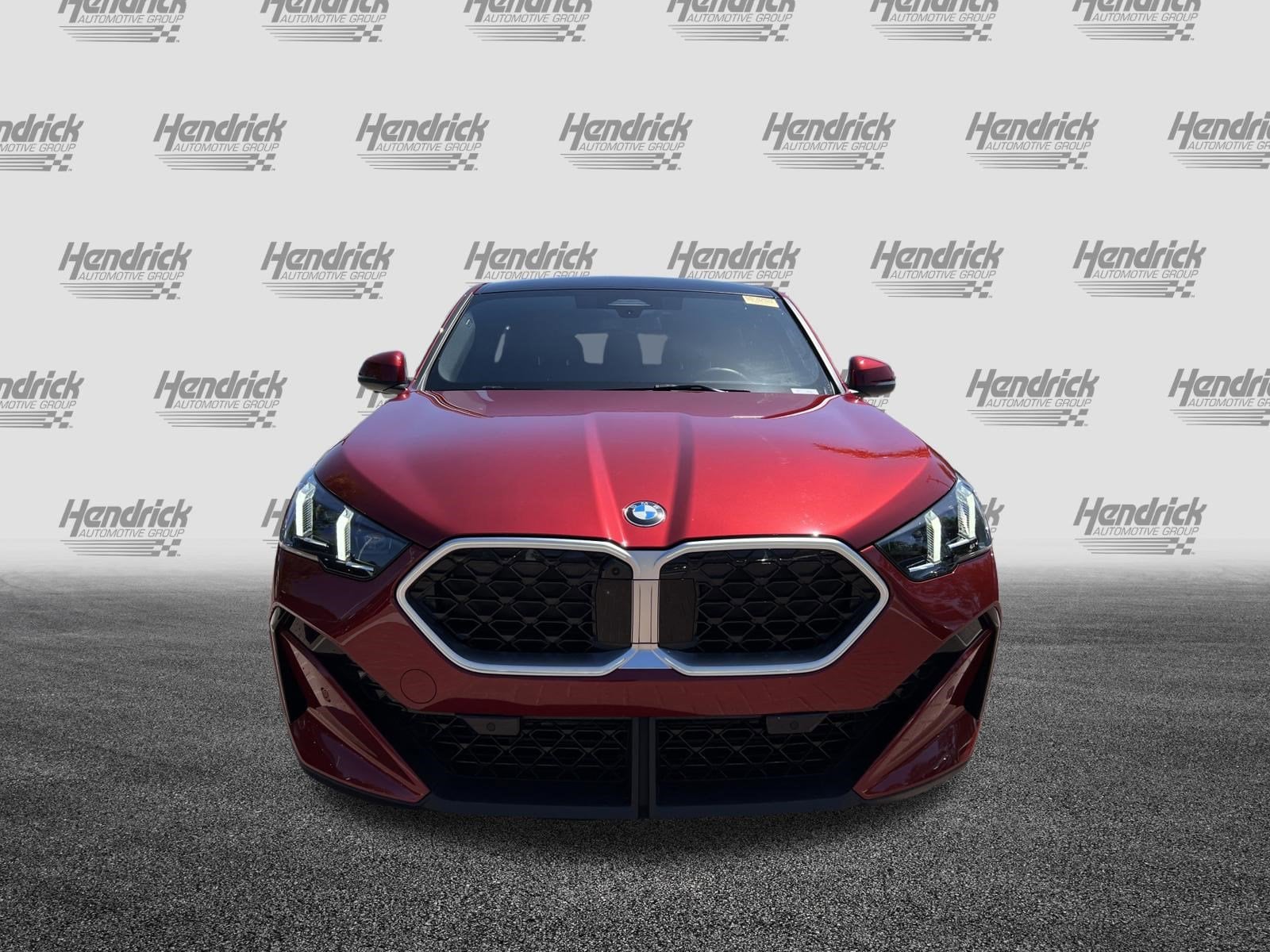 2025 BMW X2 xDrive28i photo 2