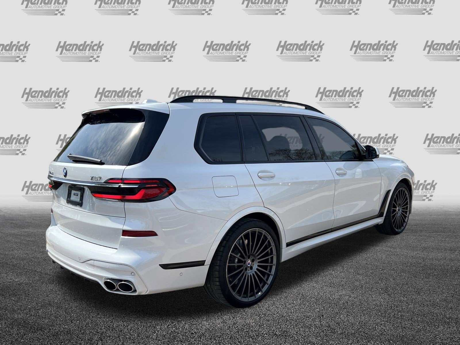 2024 BMW X7 ALPINA XB7 photo 3