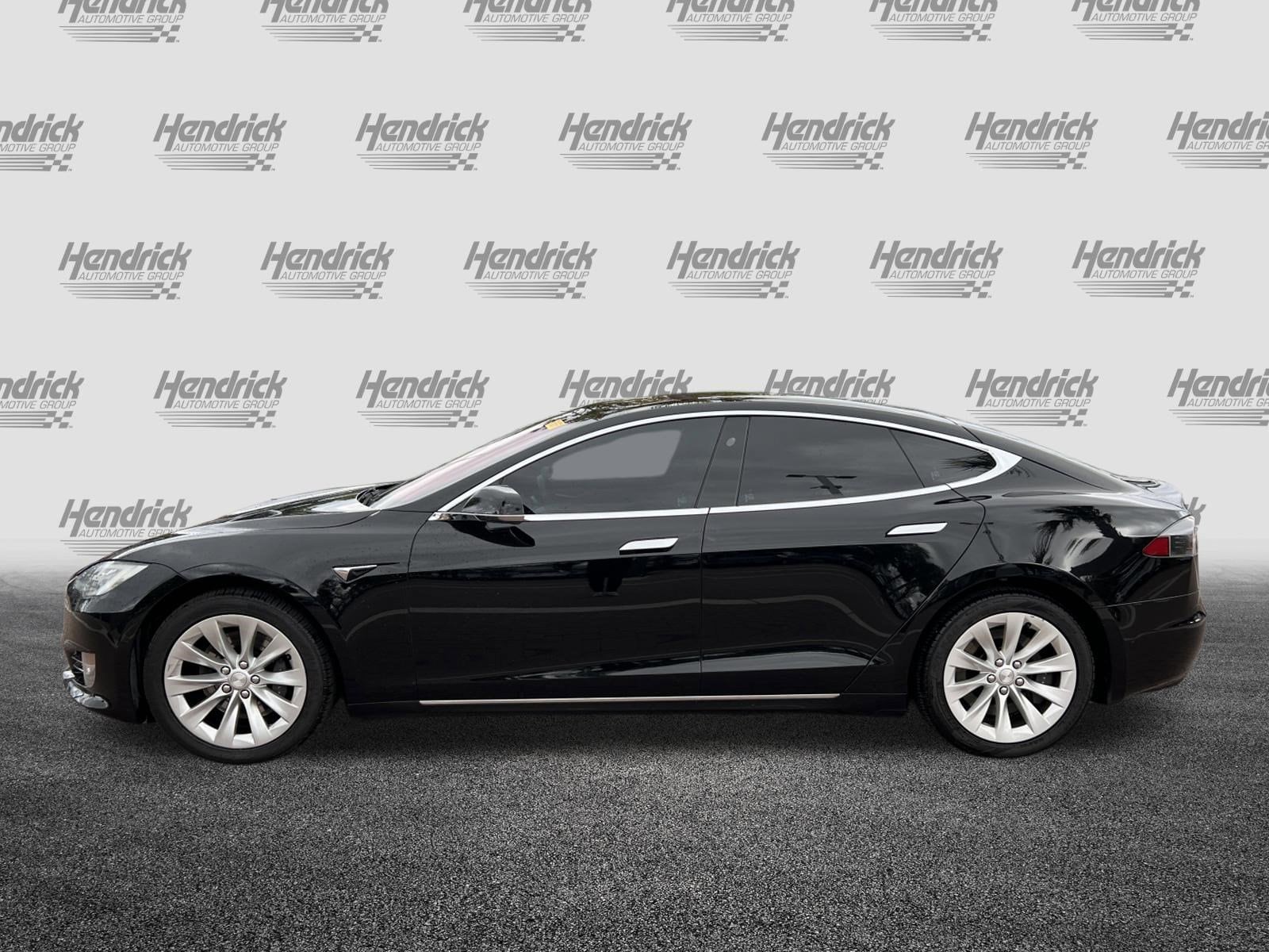 2020 Tesla Model S Long Range Plus photo 6