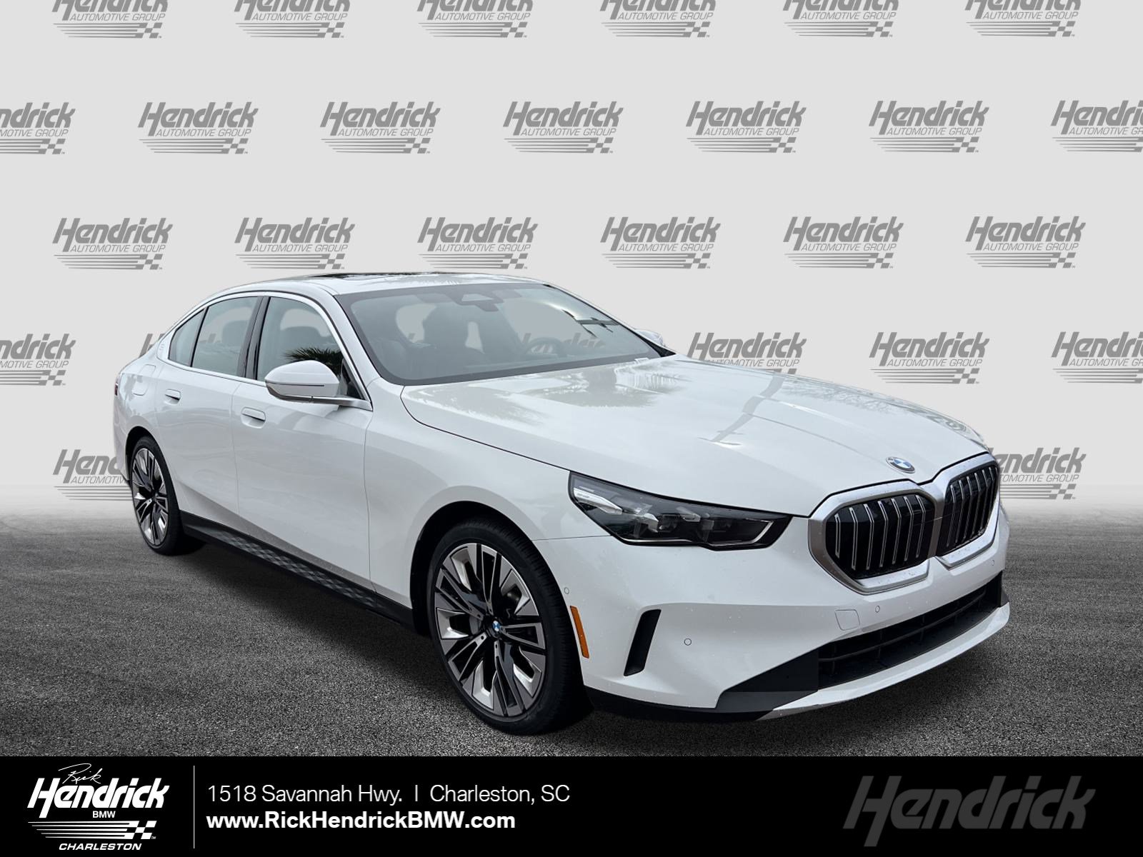 2025 BMW 5 Series 530i's photo