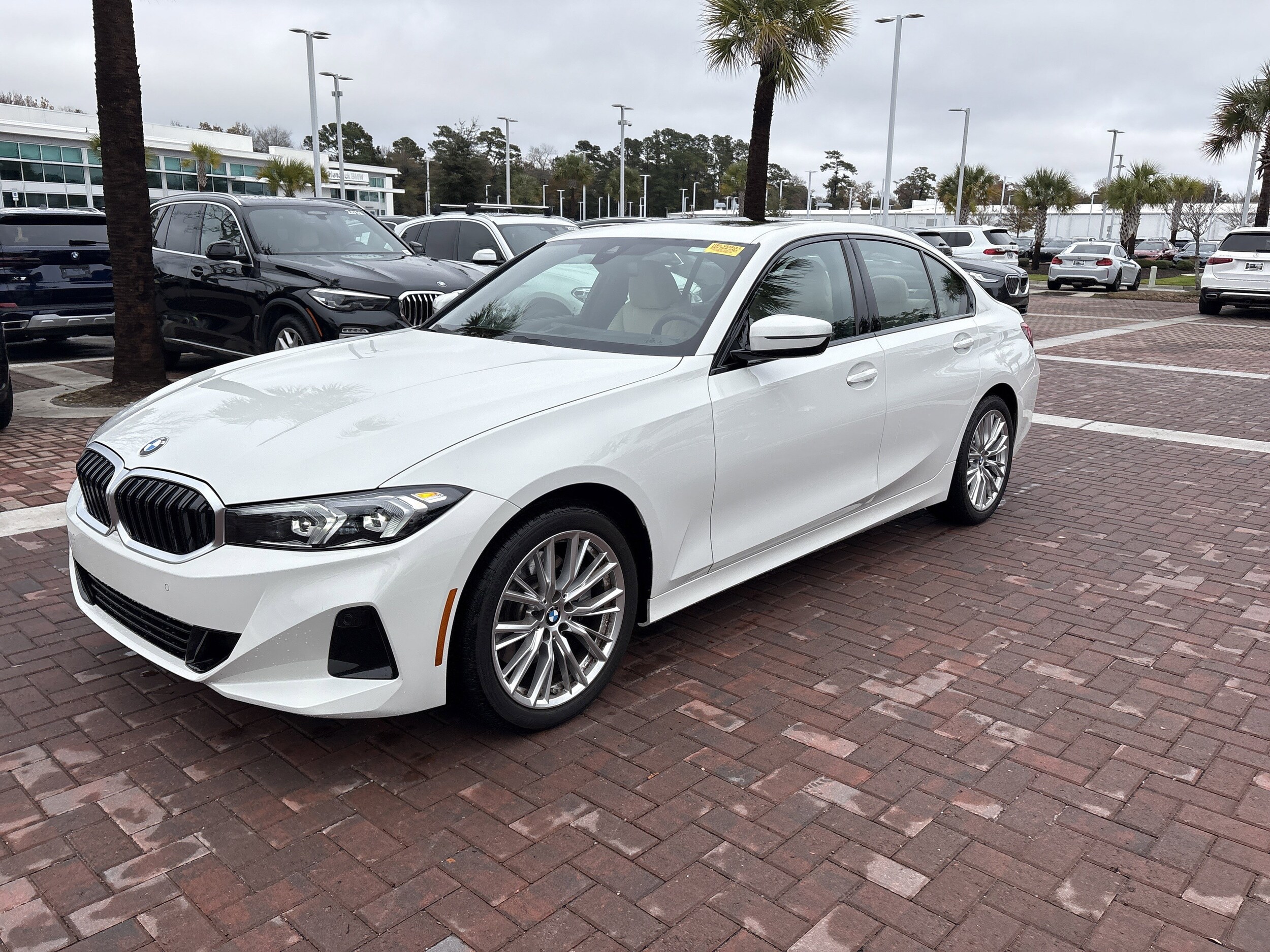 2023 Bmw 330i 3-Series photo 3