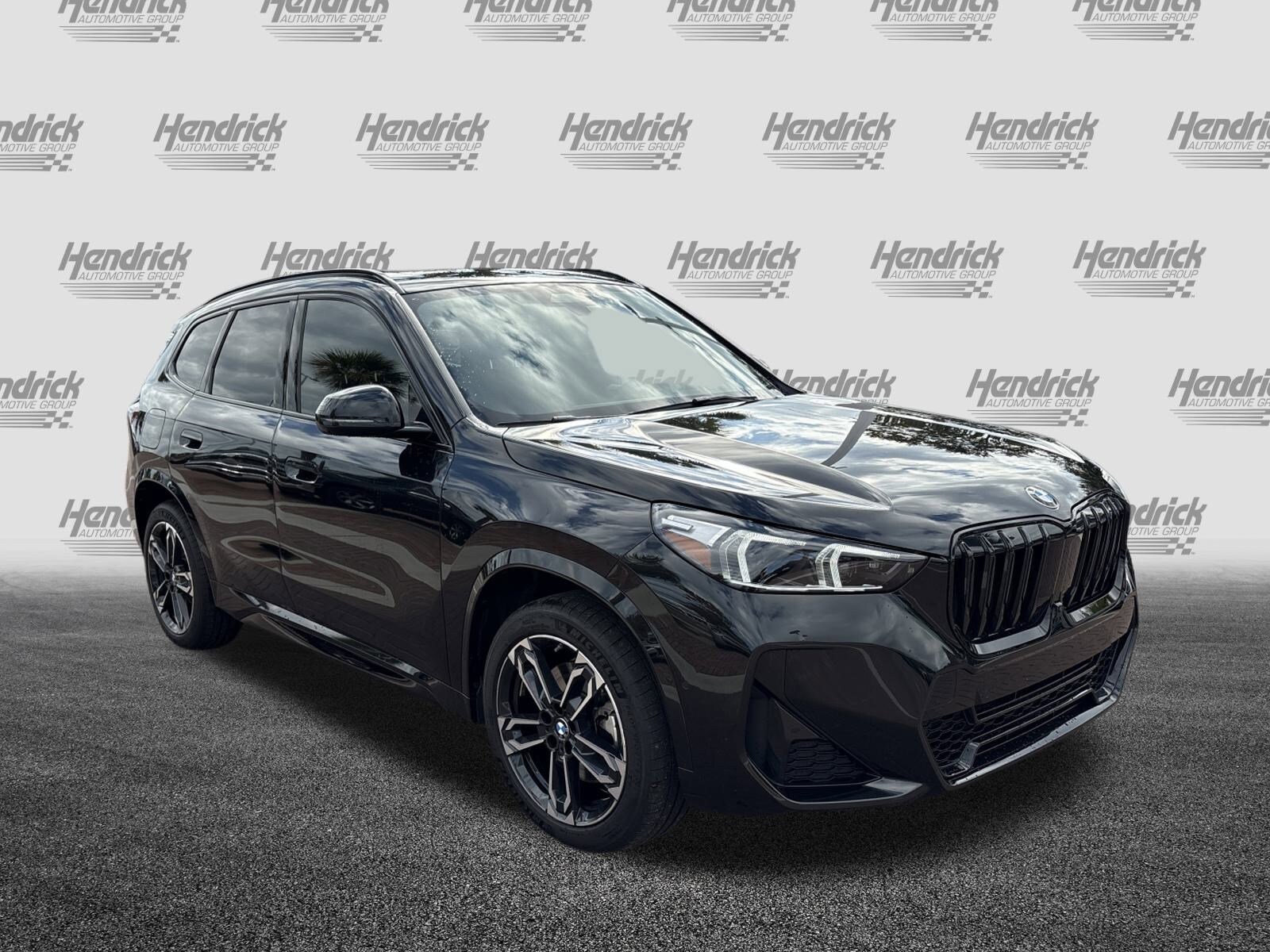2025 Bmw X1 XDrive28i photo 2
