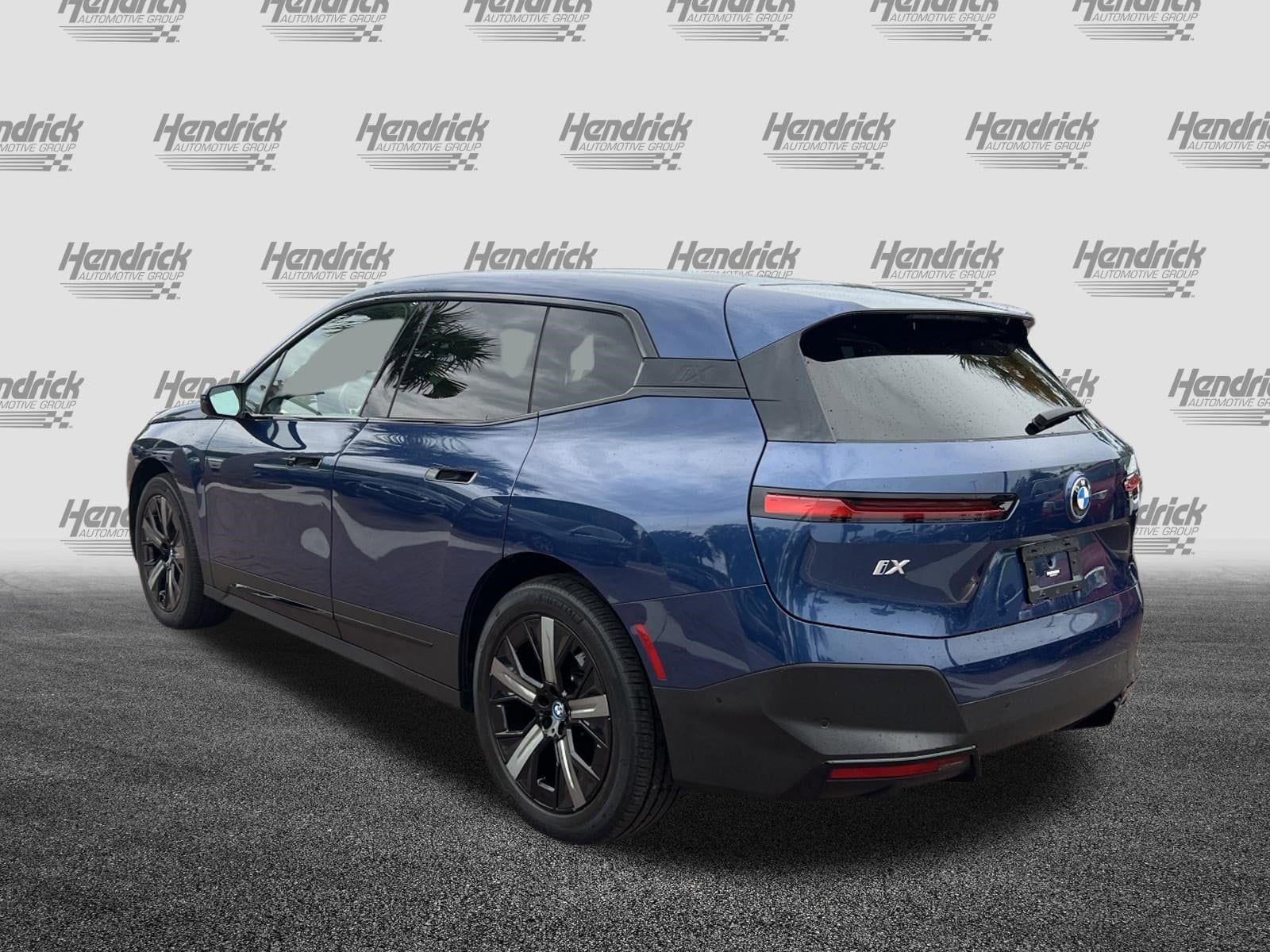 2024 BMW iX xDrive50 photo 3
