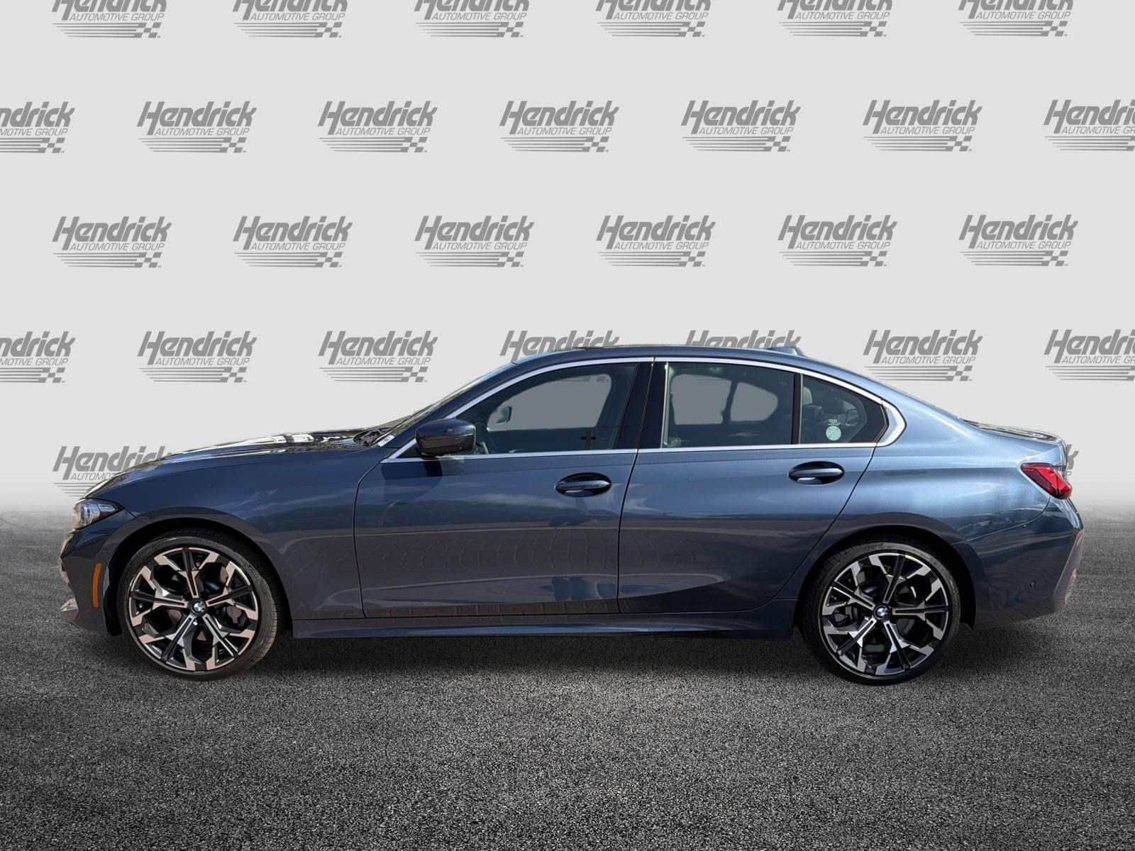 2025 BMW 3 Series 330i photo 6