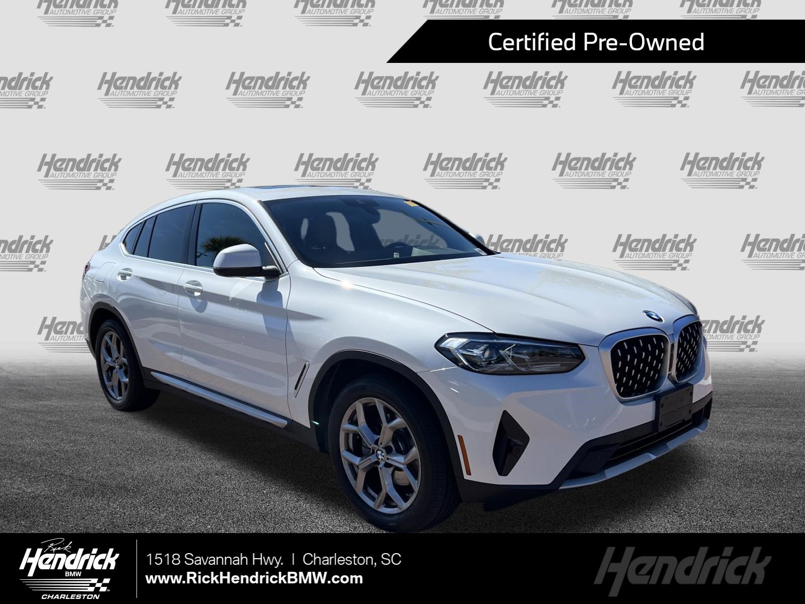 2023 BMW X4's photo