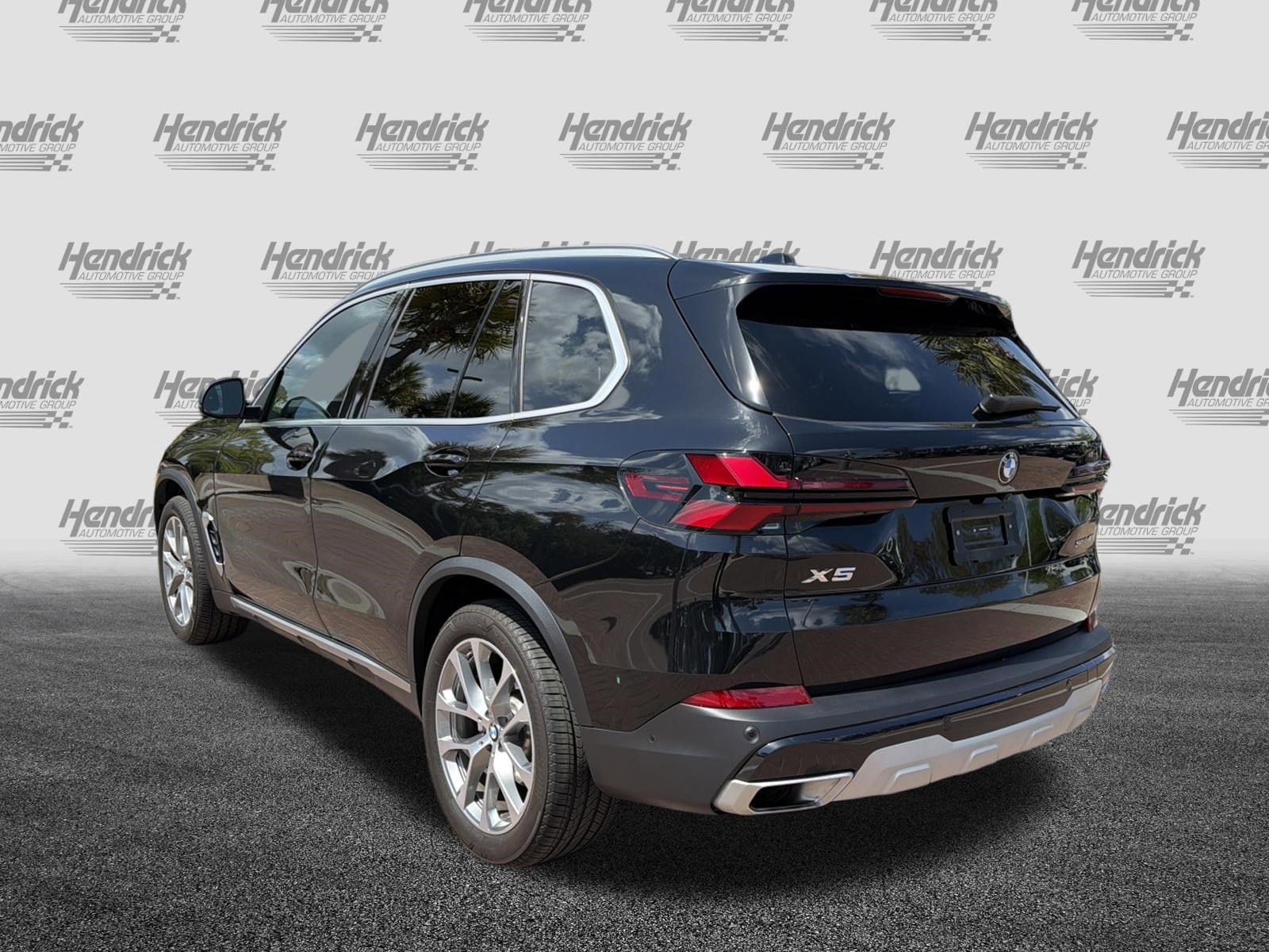 2026 BMW X5 sDrive40i photo 3