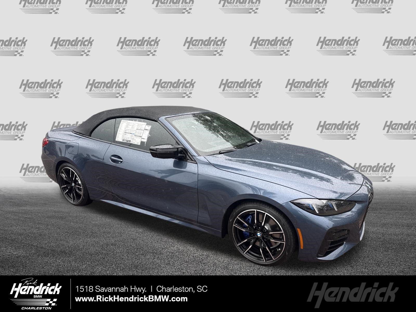 2027 BMW 4 Series M440i Convertible's photo