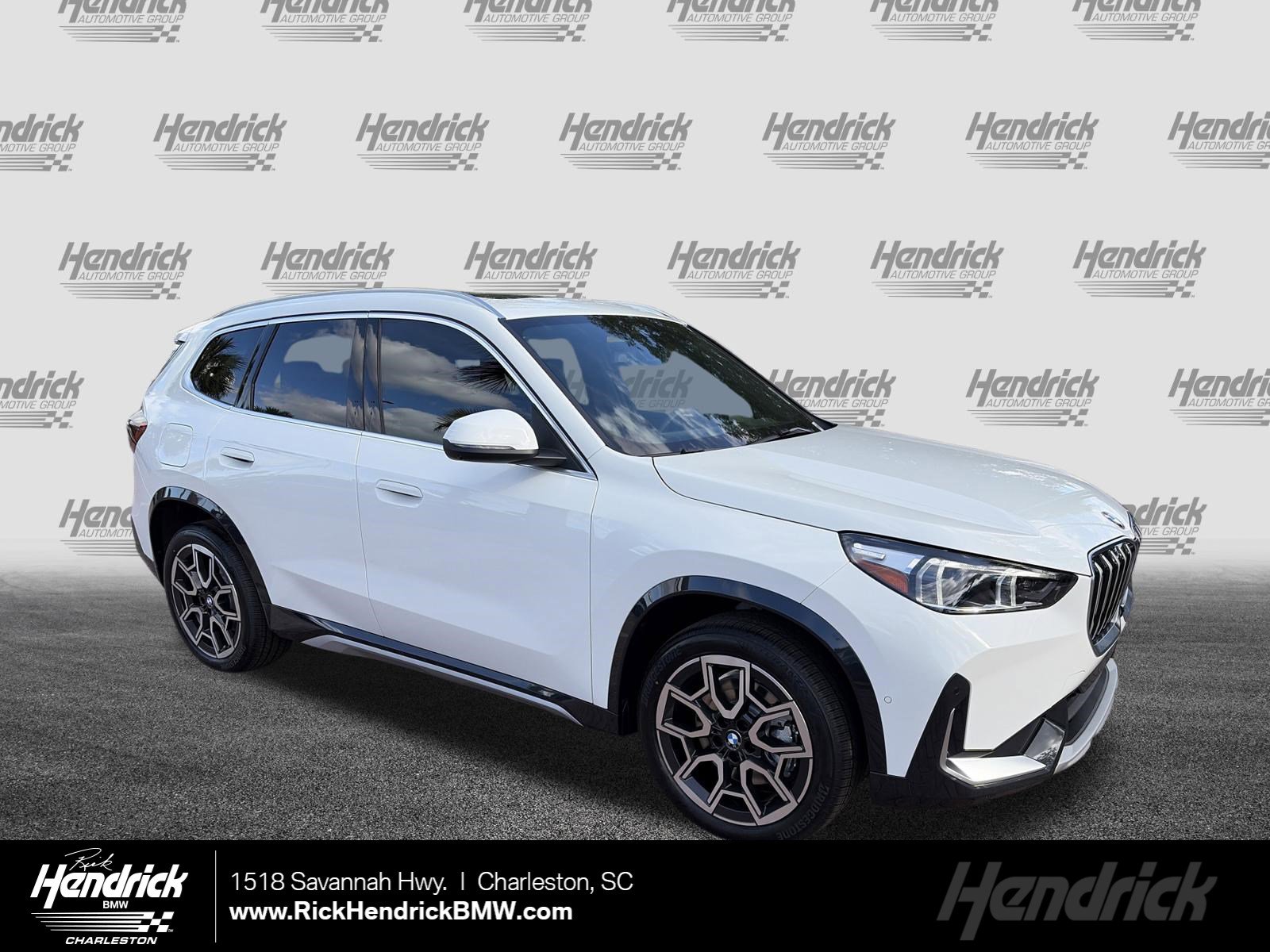 2026 BMW X1 xDrive28i's photo