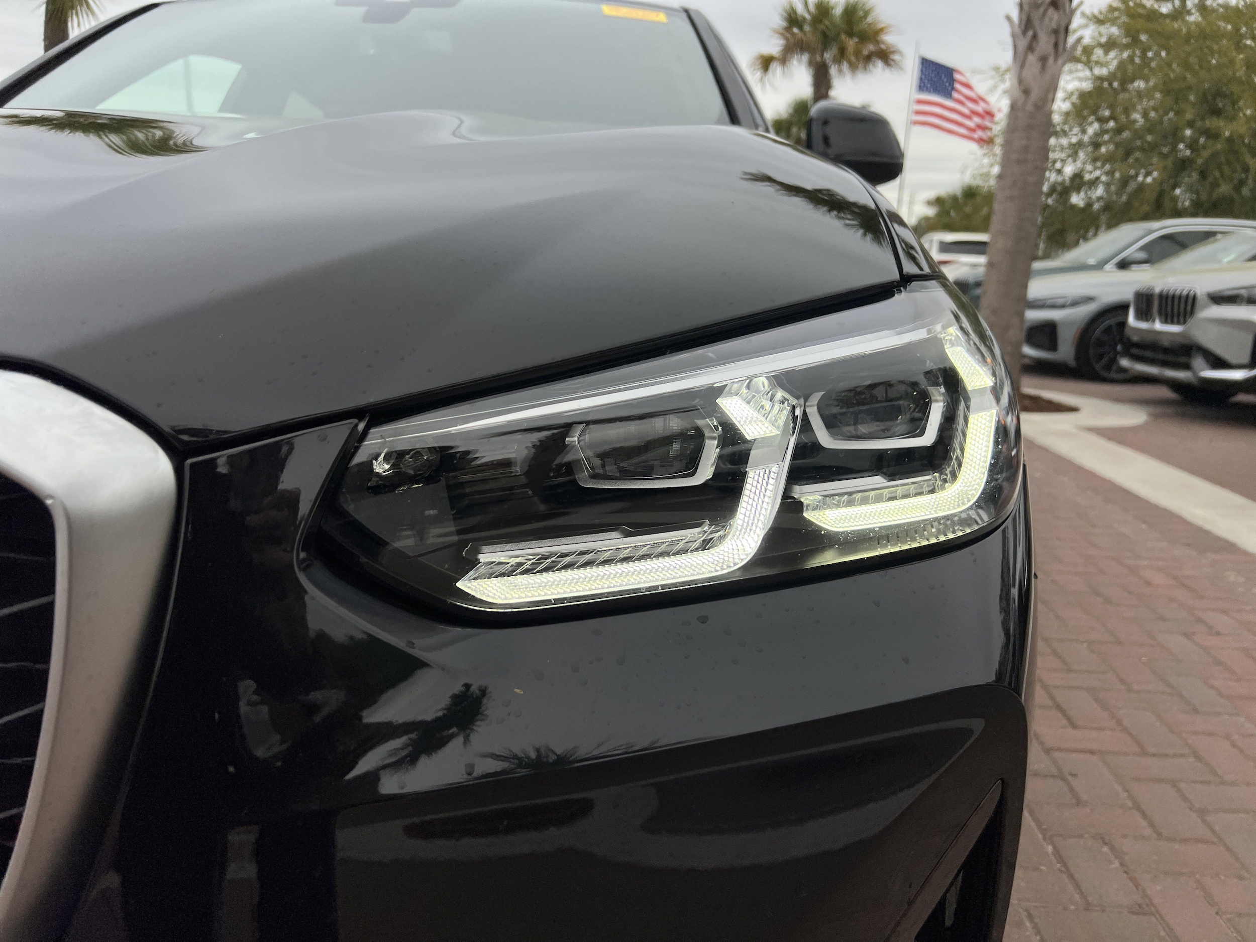 2025 BMW X4 xDrive30i photo 5