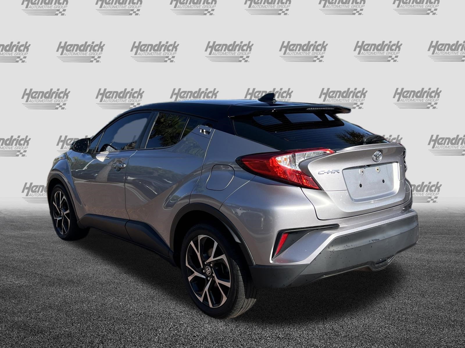 2020 Toyota C-HR XLE photo 3