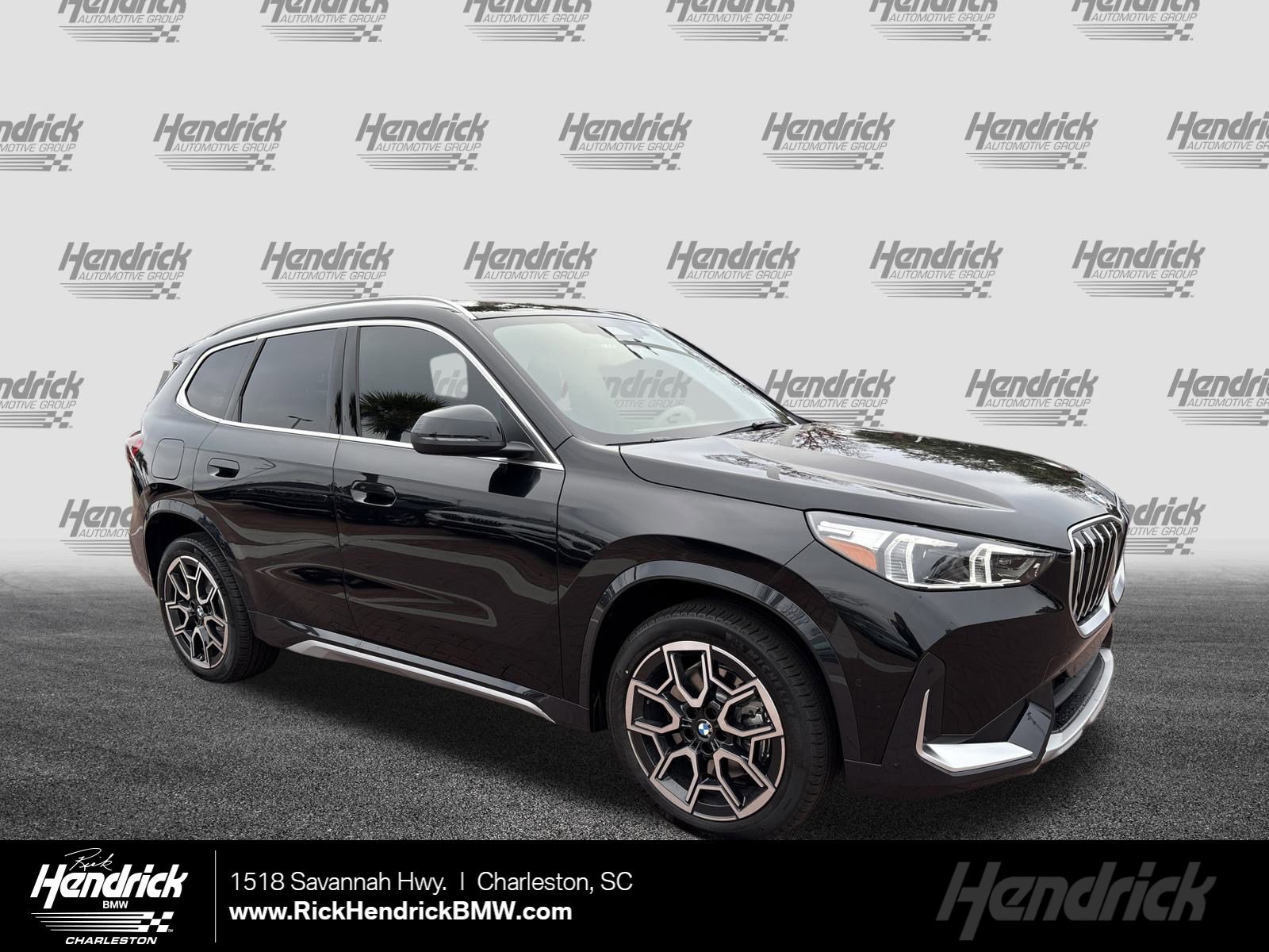 2026 BMW X1 28i's photo