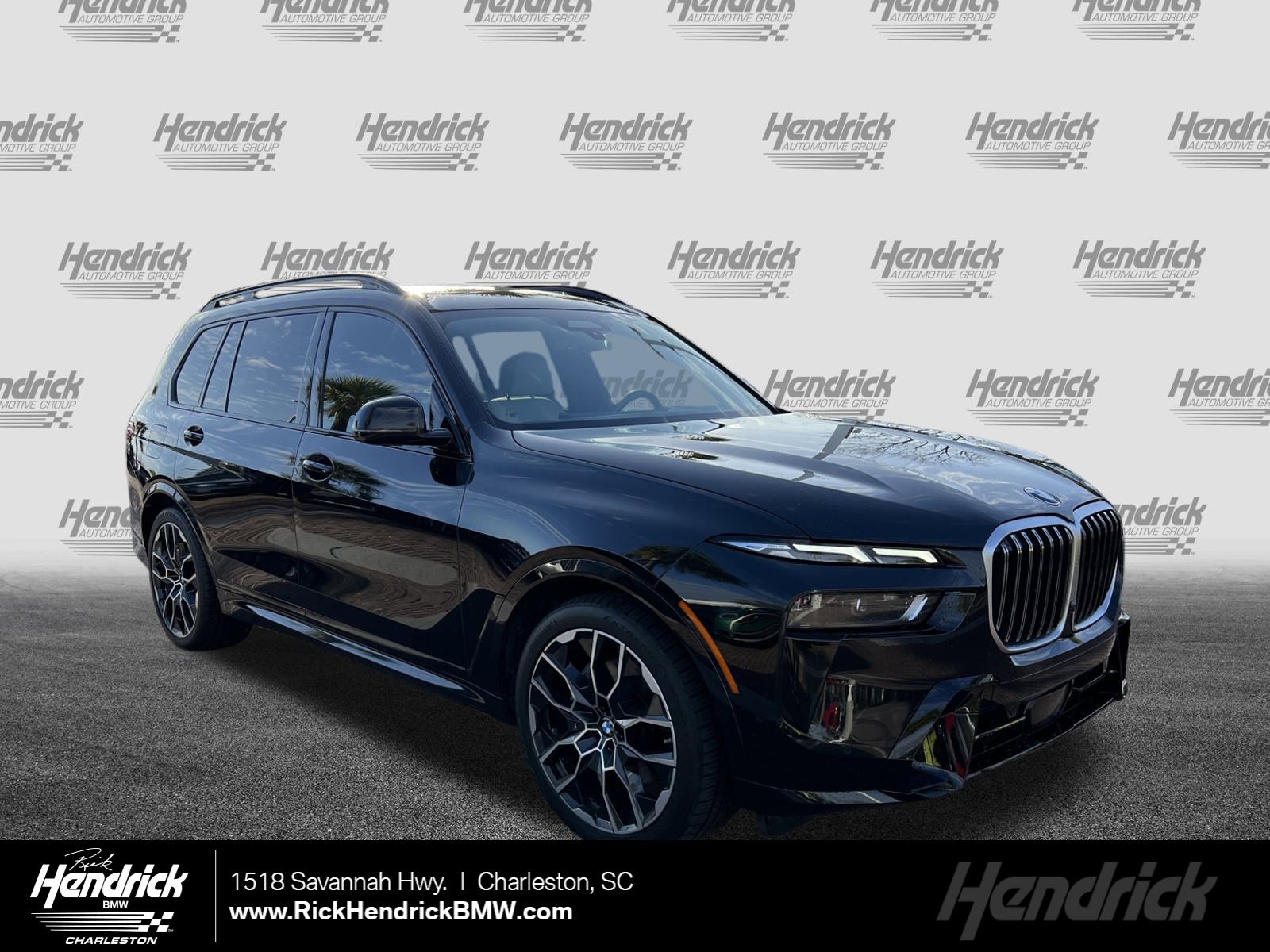 2024 BMW X7 40i's photo