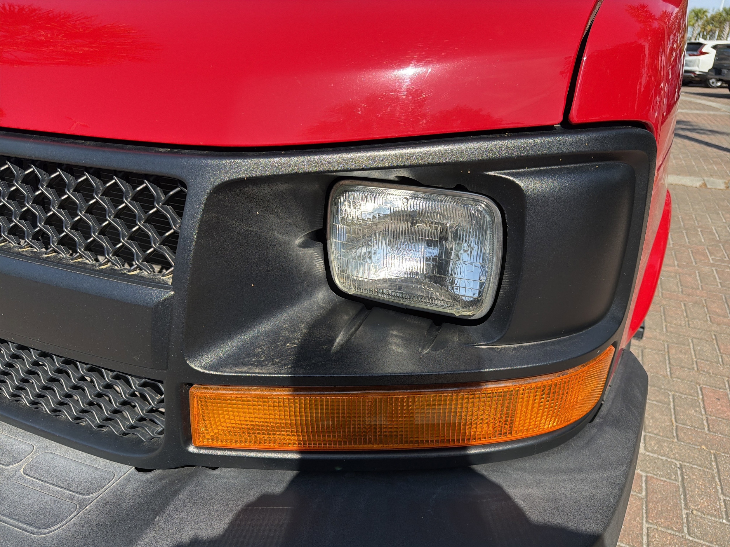 2015 Chevrolet Express Passenger LS photo 5