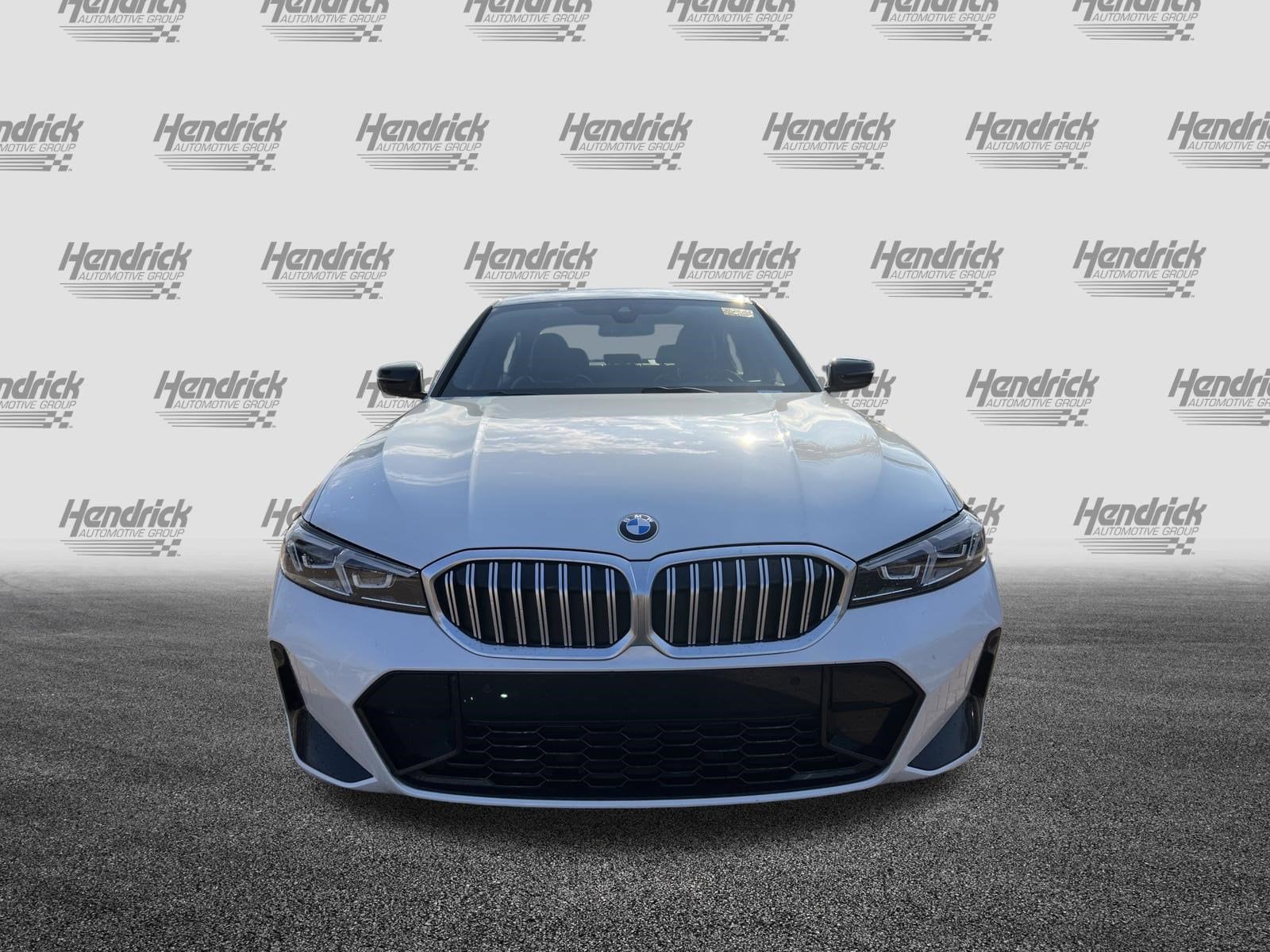 2025 BMW 3 Series 330i xDrive photo 2