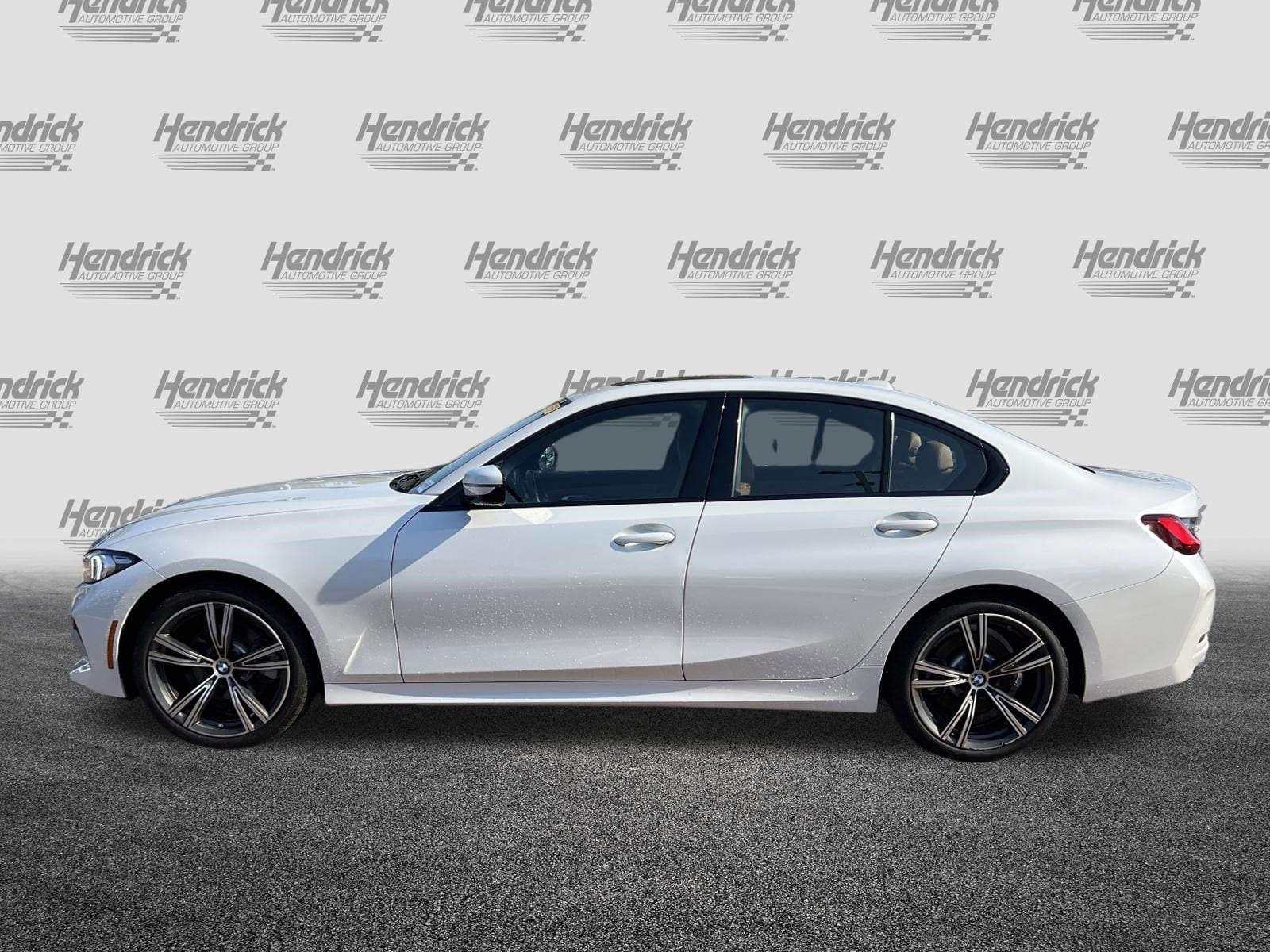 2023 BMW 3 Series 330i photo 6