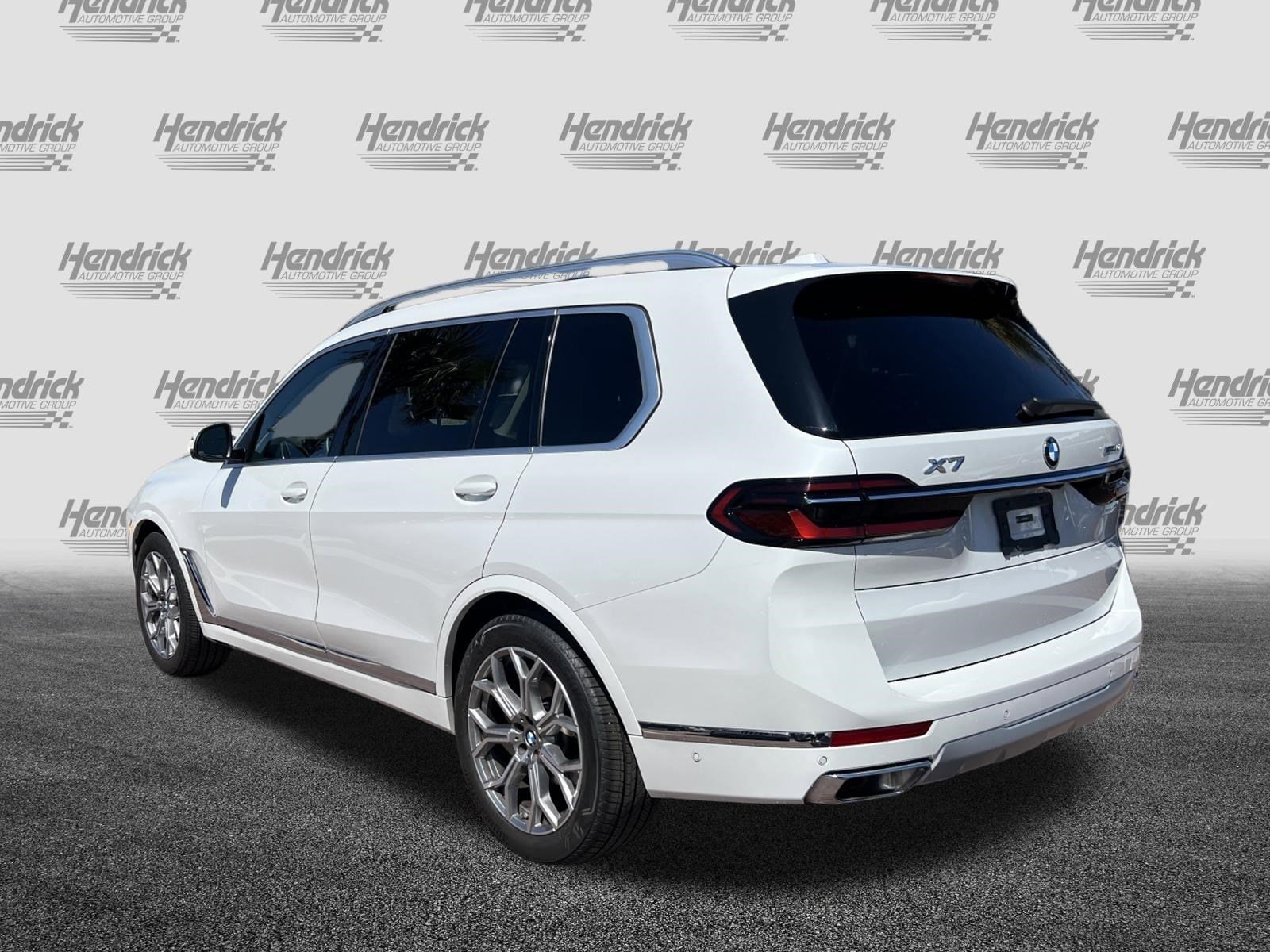 2024 BMW X7 xDrive40i photo 3