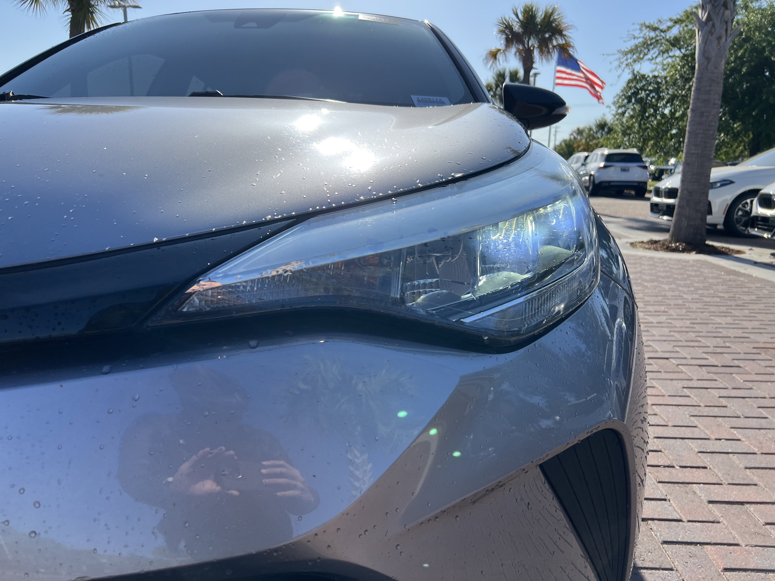 2020 Toyota C-HR XLE photo 5