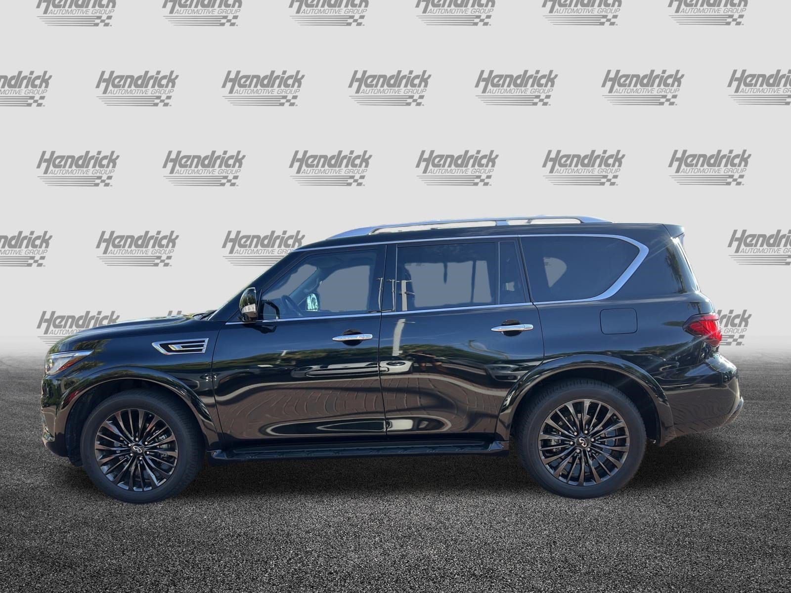 INFINITI QX80 PREMIUM SELECT