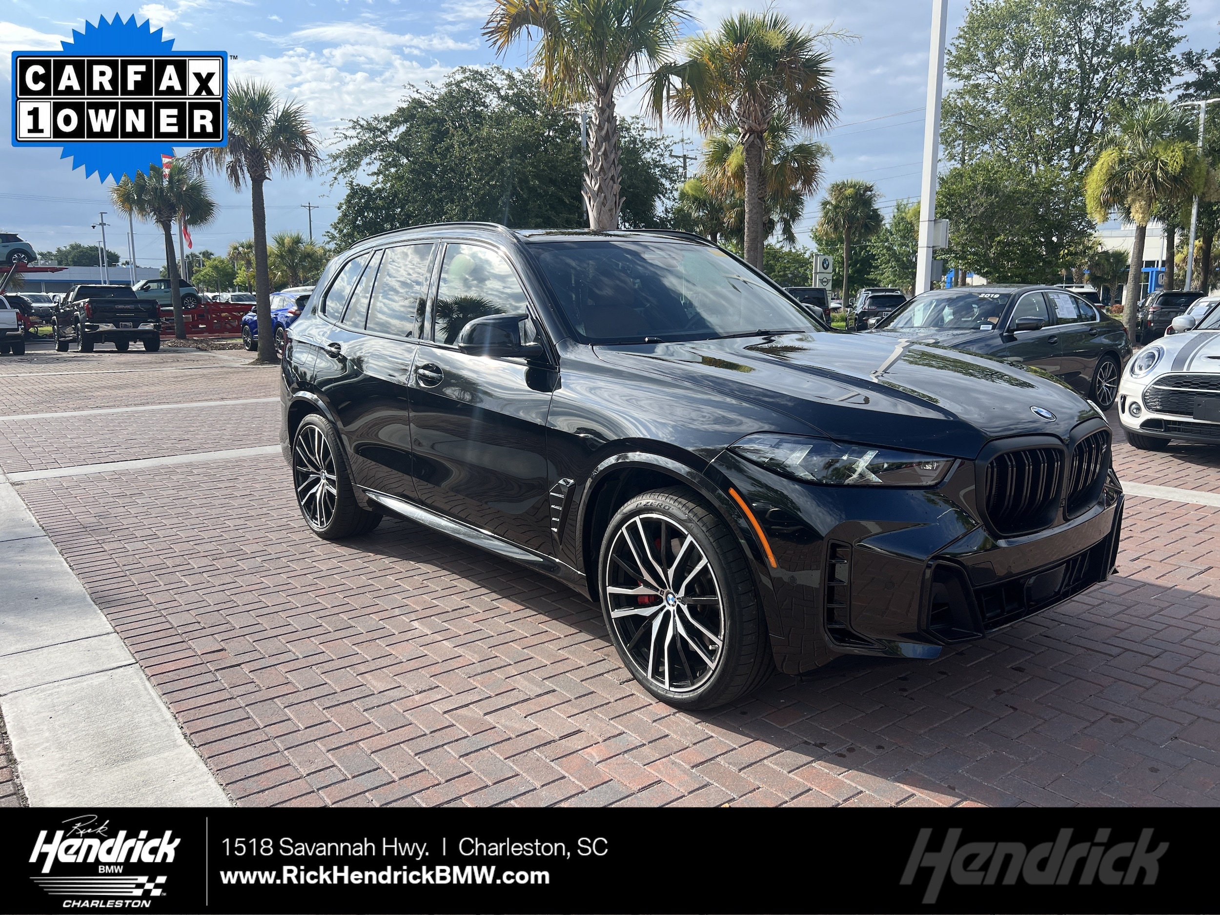 2025 BMW X5 M60i's photo