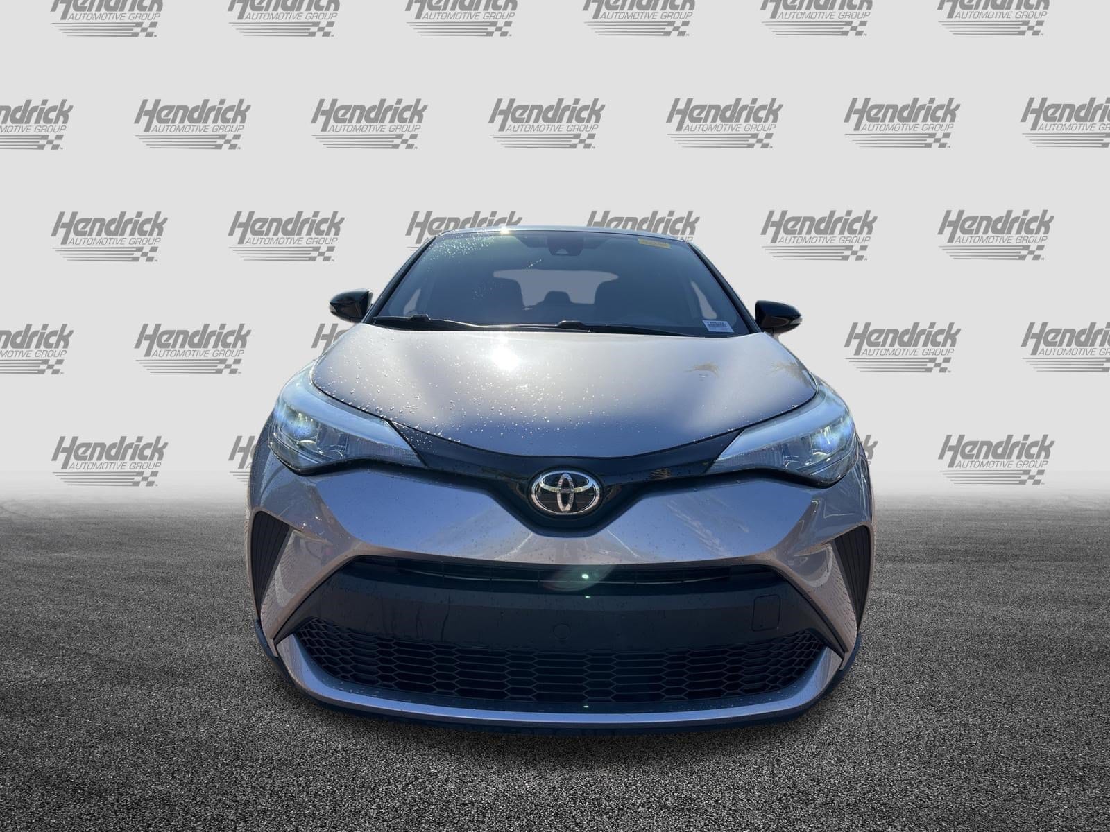 2020 Toyota C-HR XLE photo 2