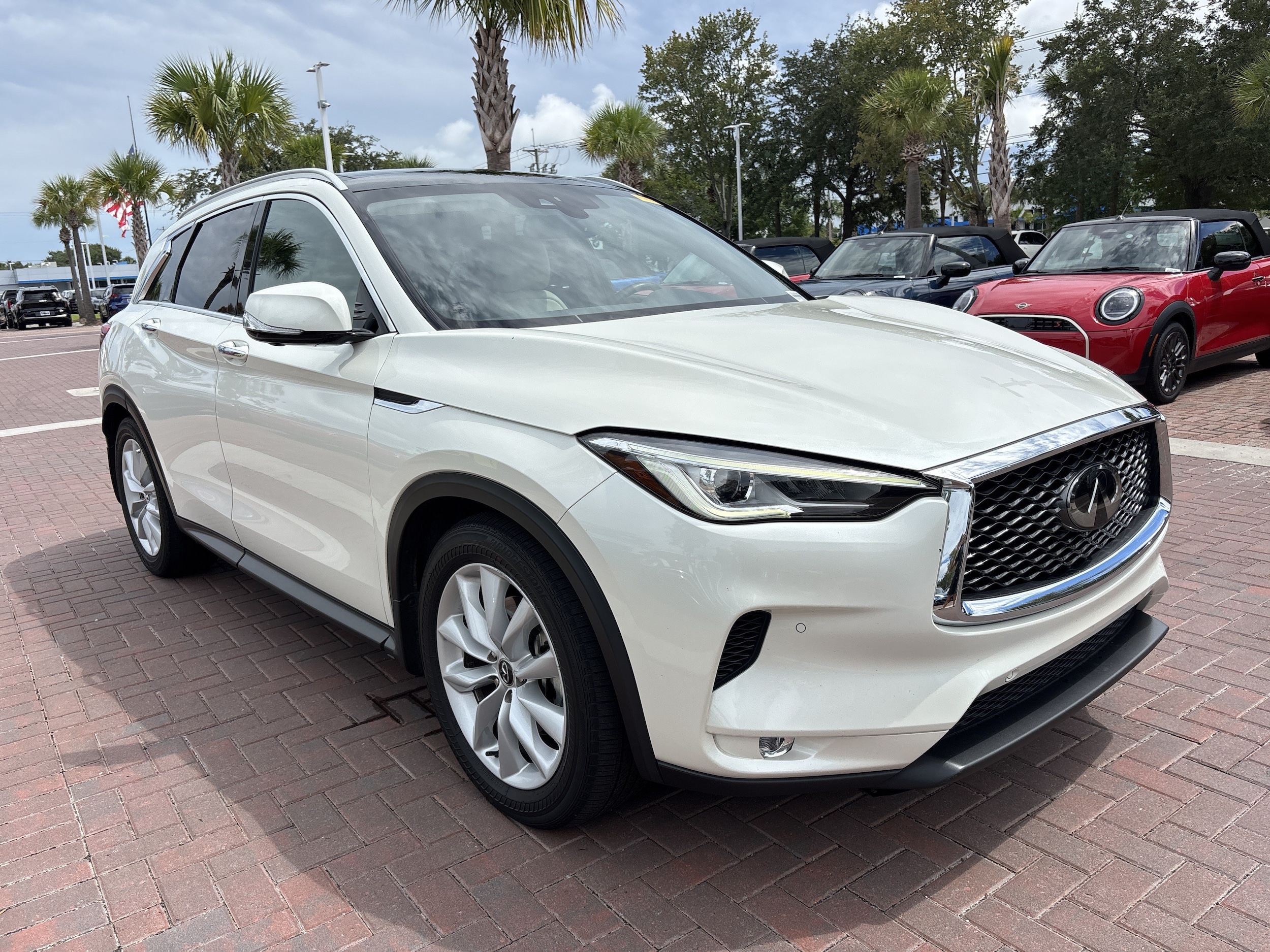 INFINITI QX50 ESSENTIAL