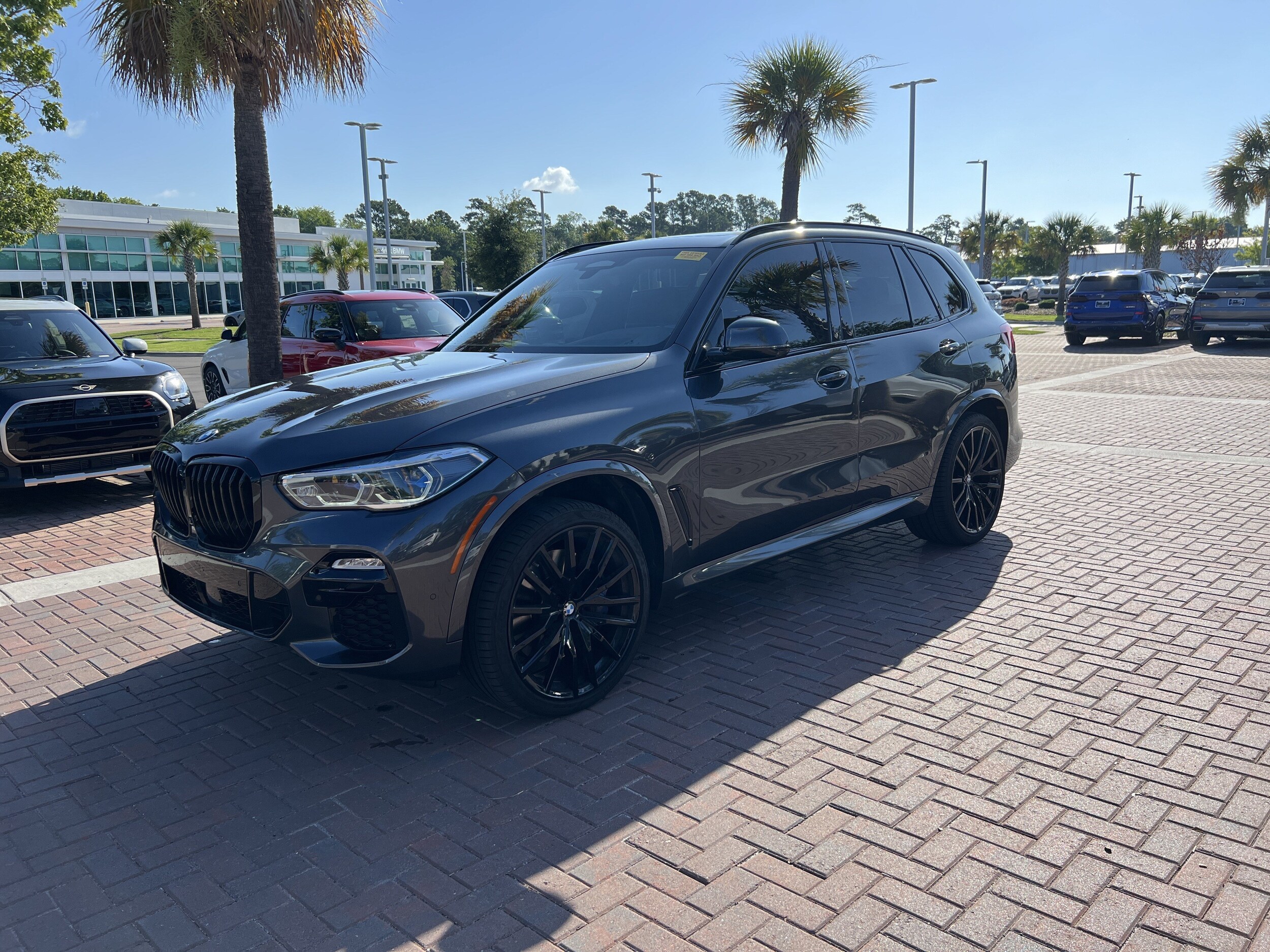 BMW X5 M50i