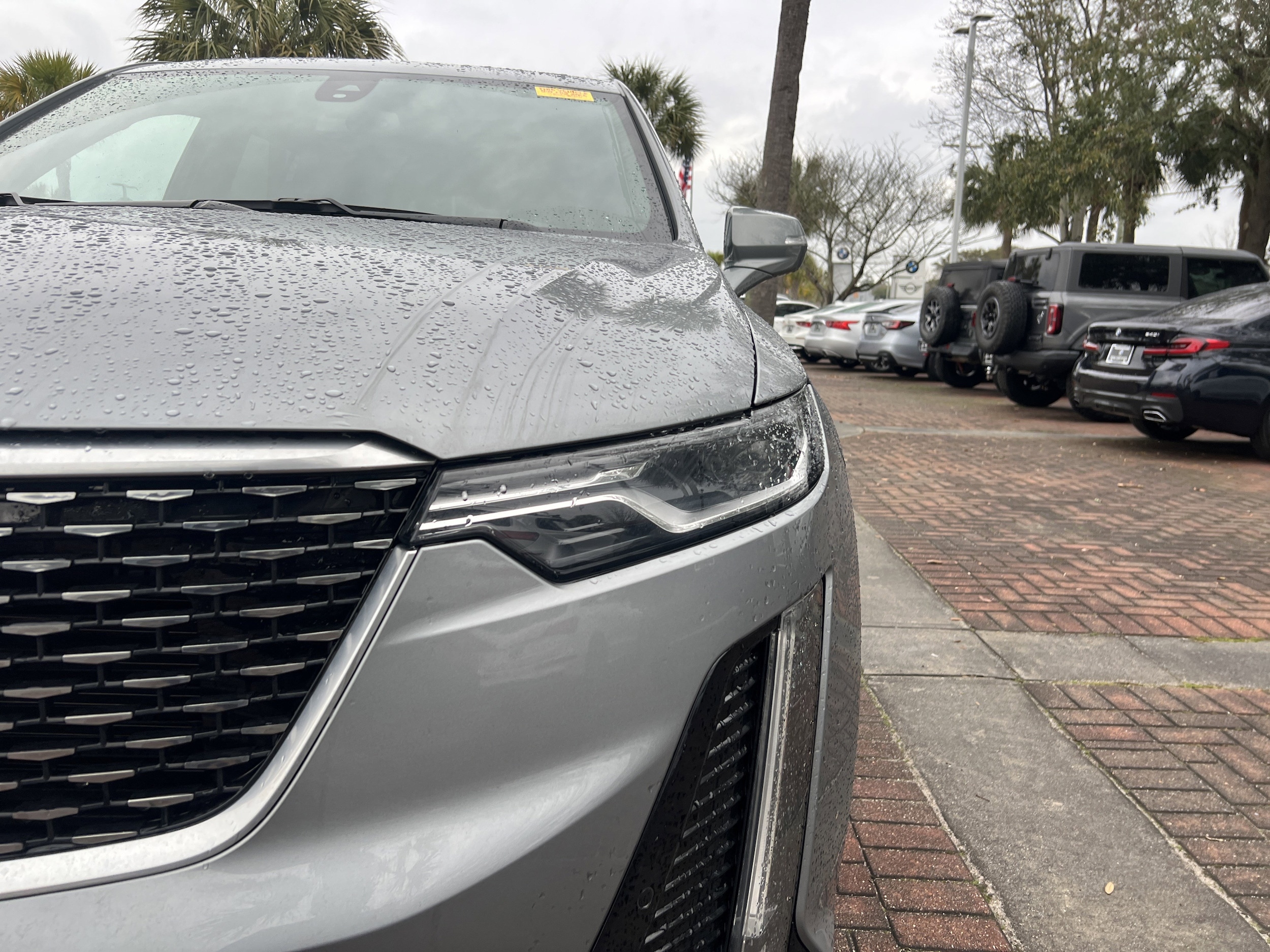 2025 CADILLAC XT6 FWD Luxury photo 4