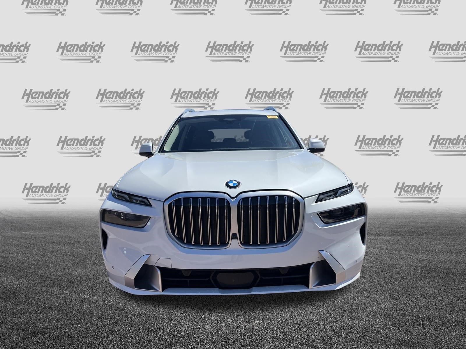 2024 BMW X7 xDrive40i photo 2