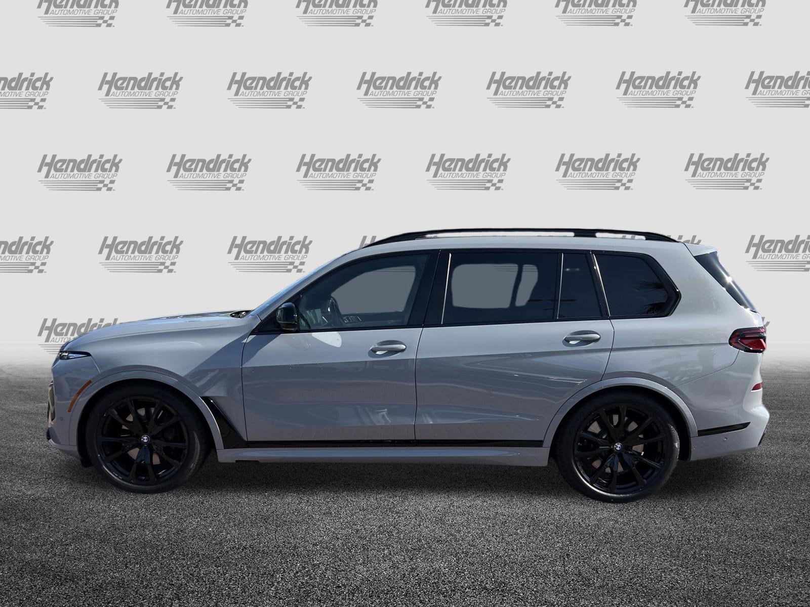 2024 BMW X7 M60i photo 6