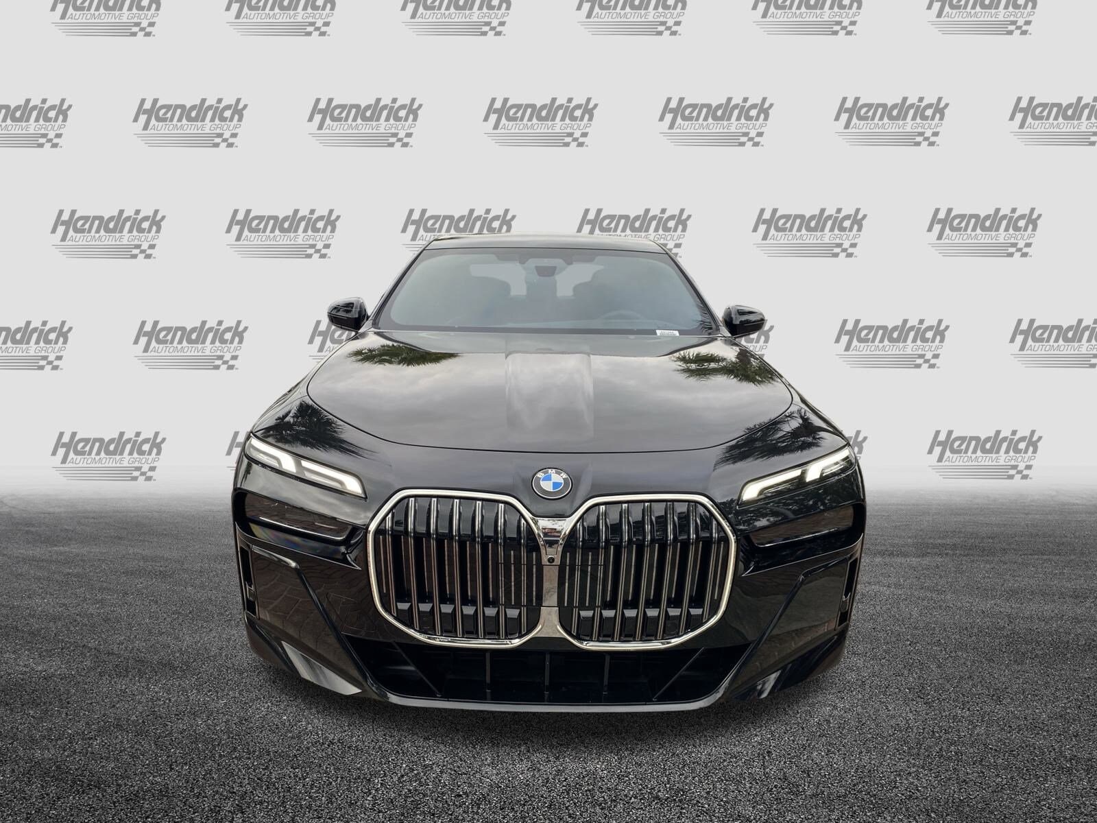 2025 Bmw 760i xDrive photo 2